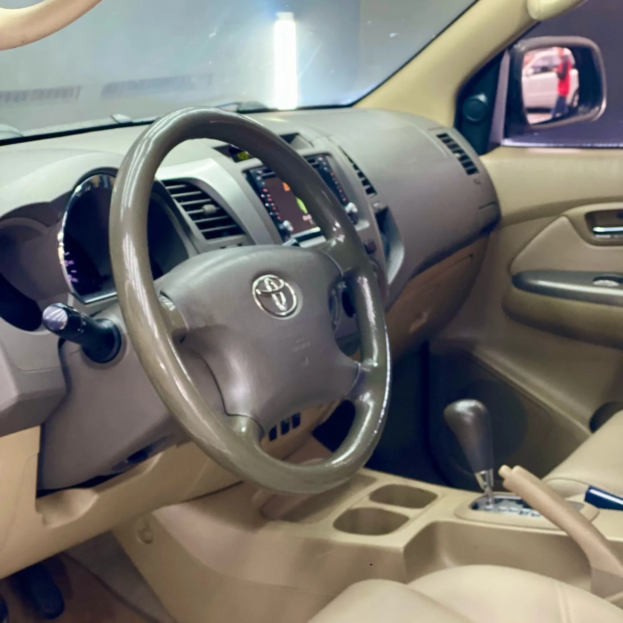 TOYOTA FORTUNER SR5 2011