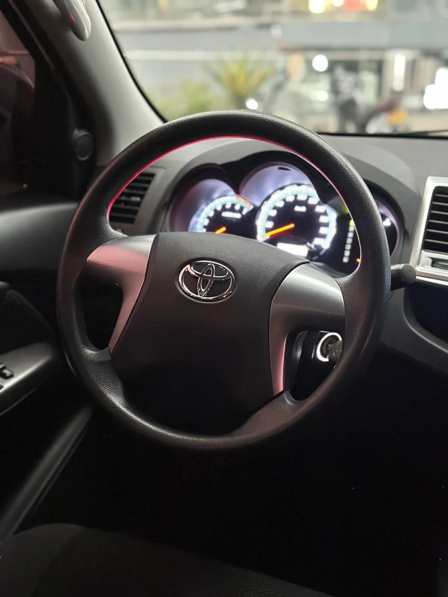 Toyota Fortuner Sr5 2015