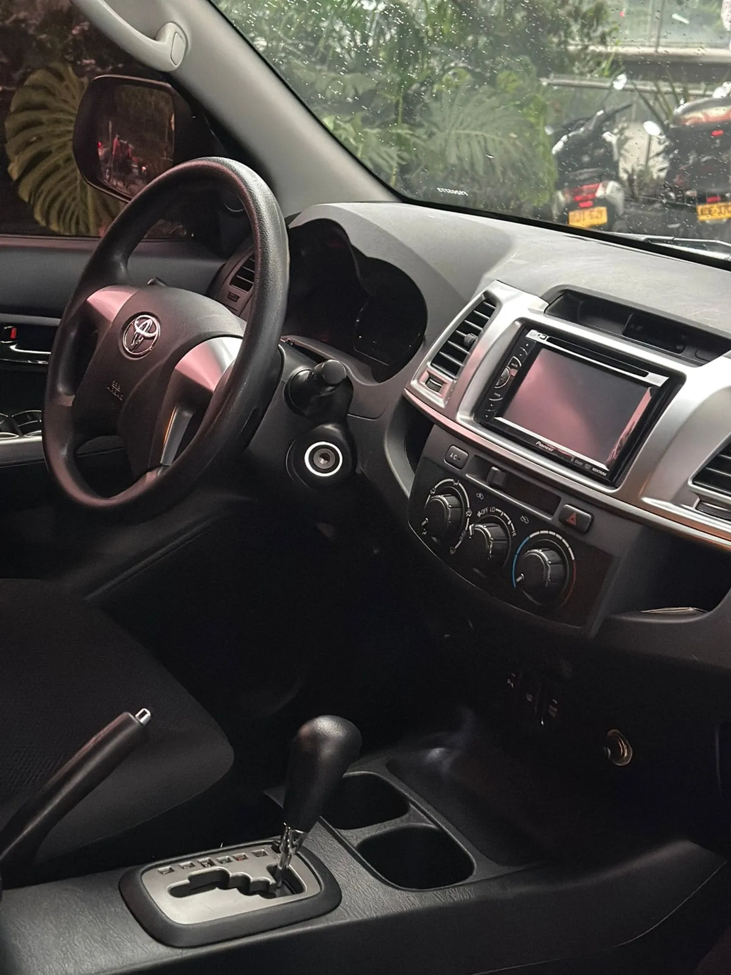 Toyota Fortuner Sr5 2015
