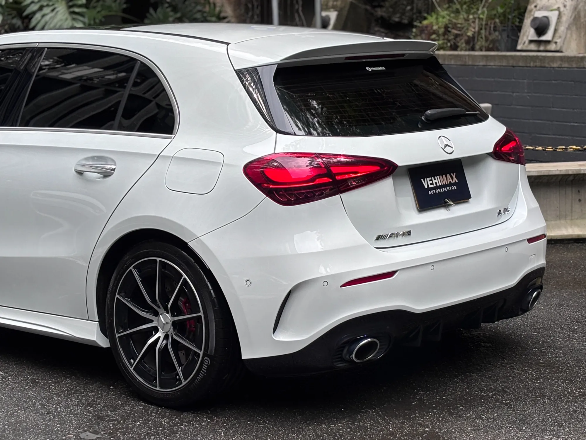 MERCEDES BENZ A35 AMG 4MATIC HIBRIDO 2023 VEHIMAX