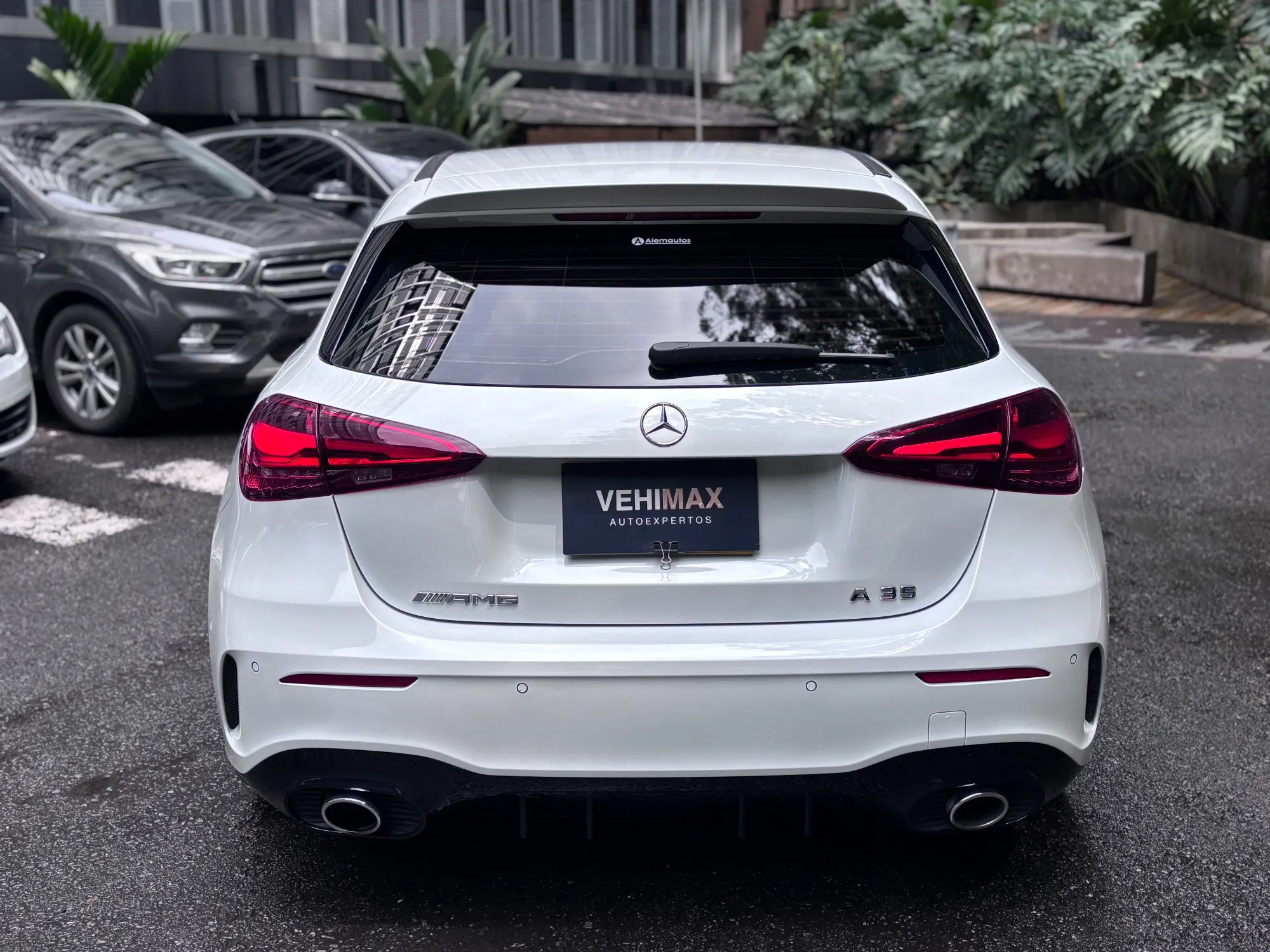 MERCEDES BENZ A35 AMG 4MATIC HIBRIDO 2023 VEHIMAX