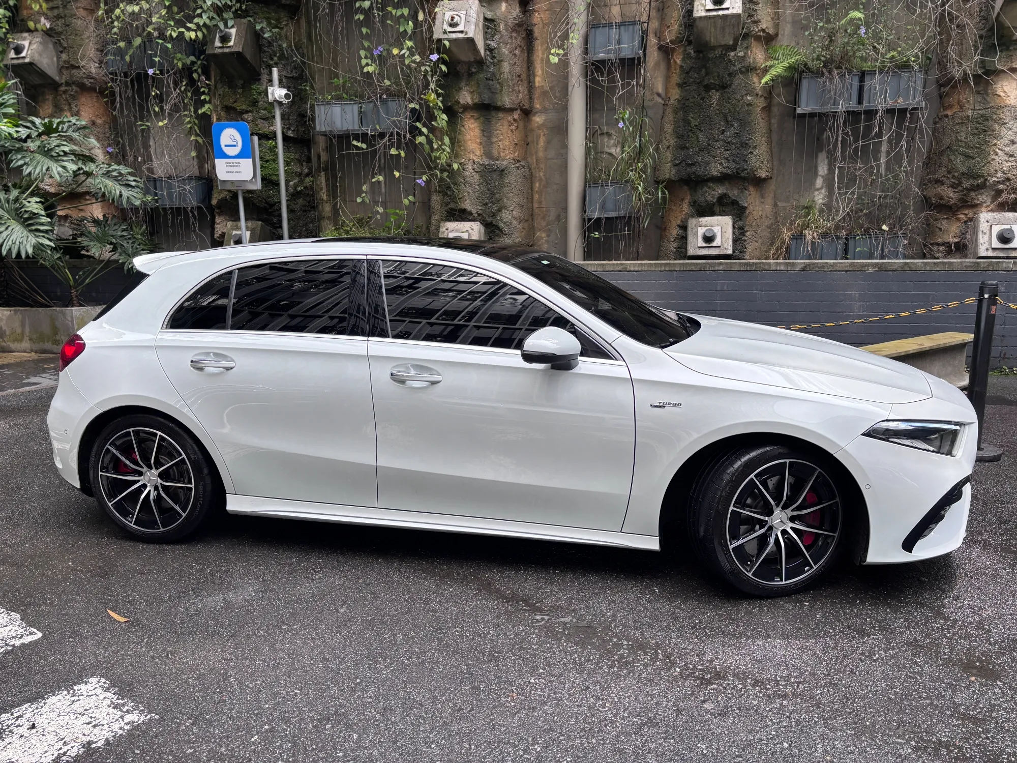 MERCEDES BENZ A35 AMG 4MATIC HIBRIDO 2023 VEHIMAX