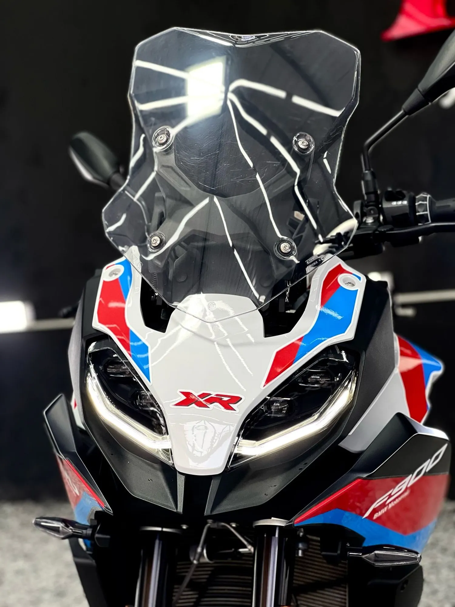 BMW F900XR 2024