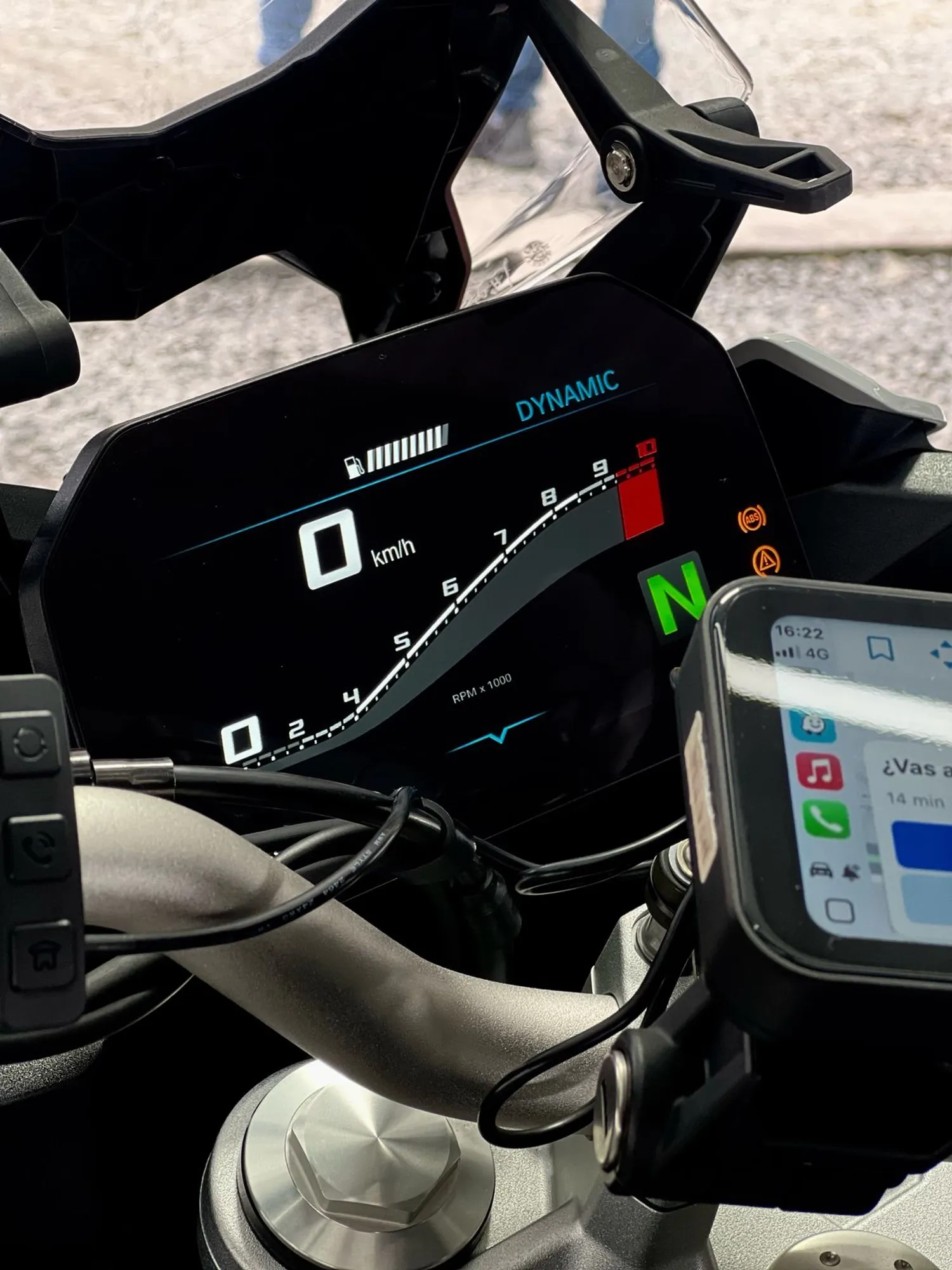 BMW F900XR 2024