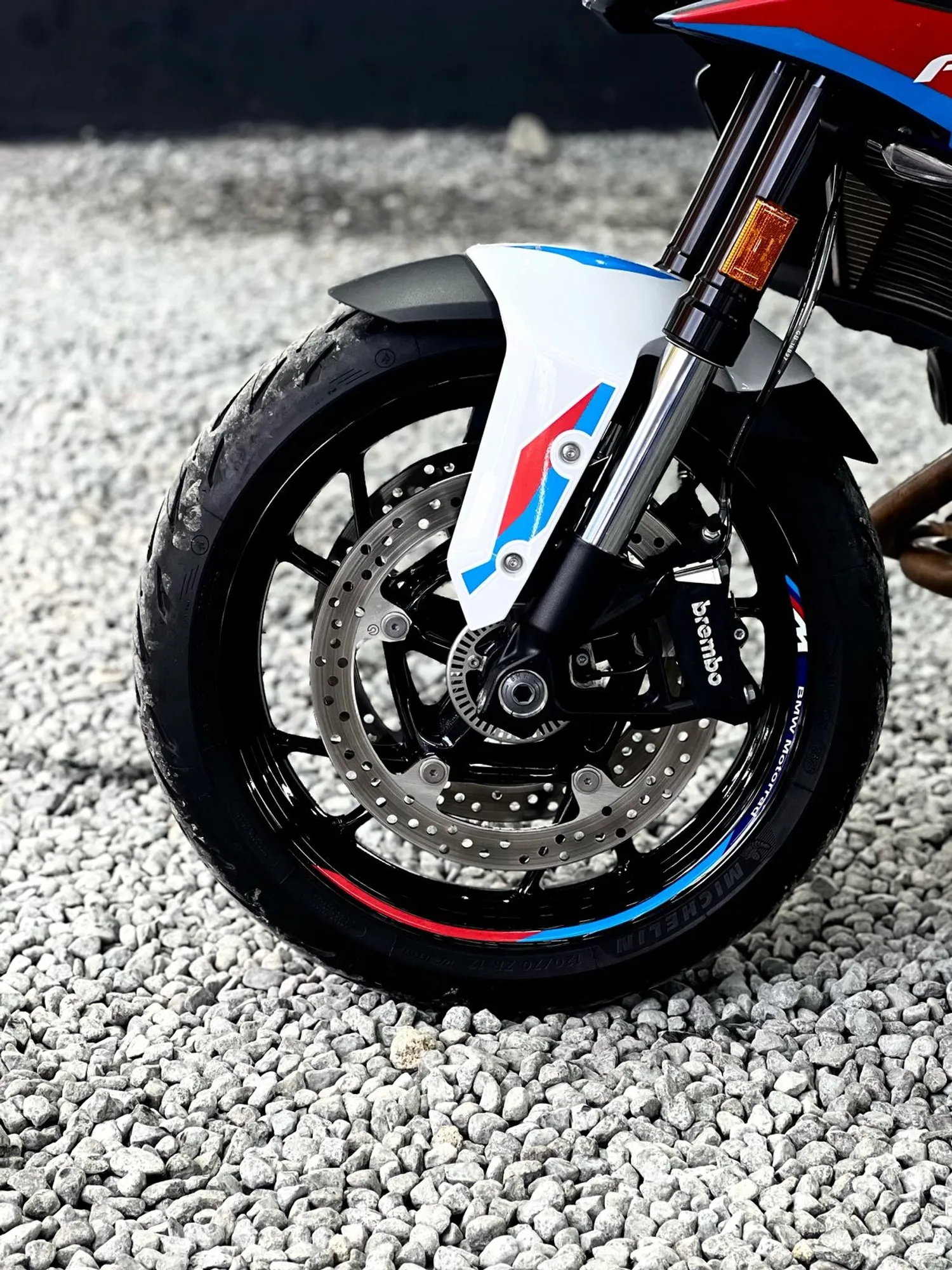 BMW F900XR 2024