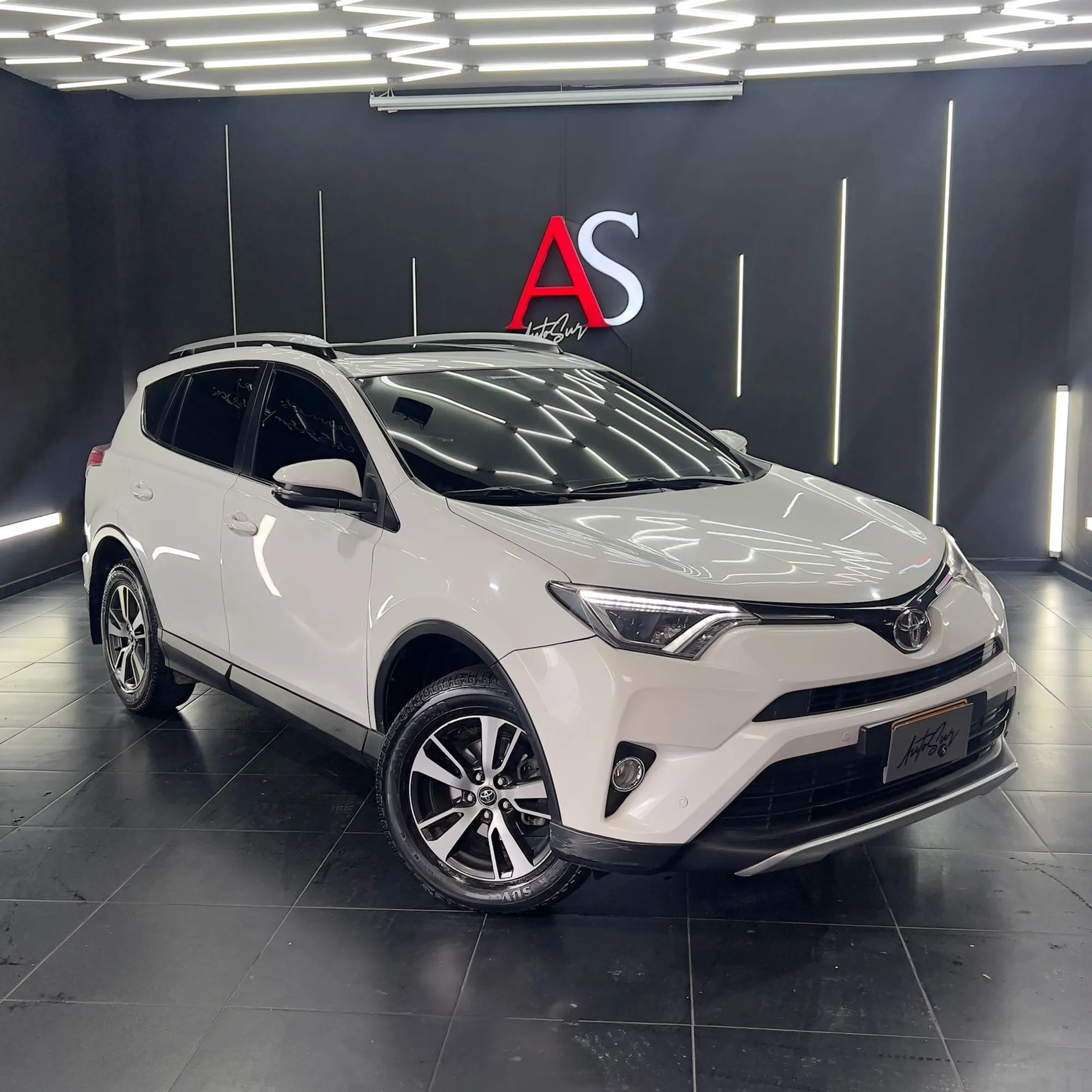 Toyota rav4 street 2016