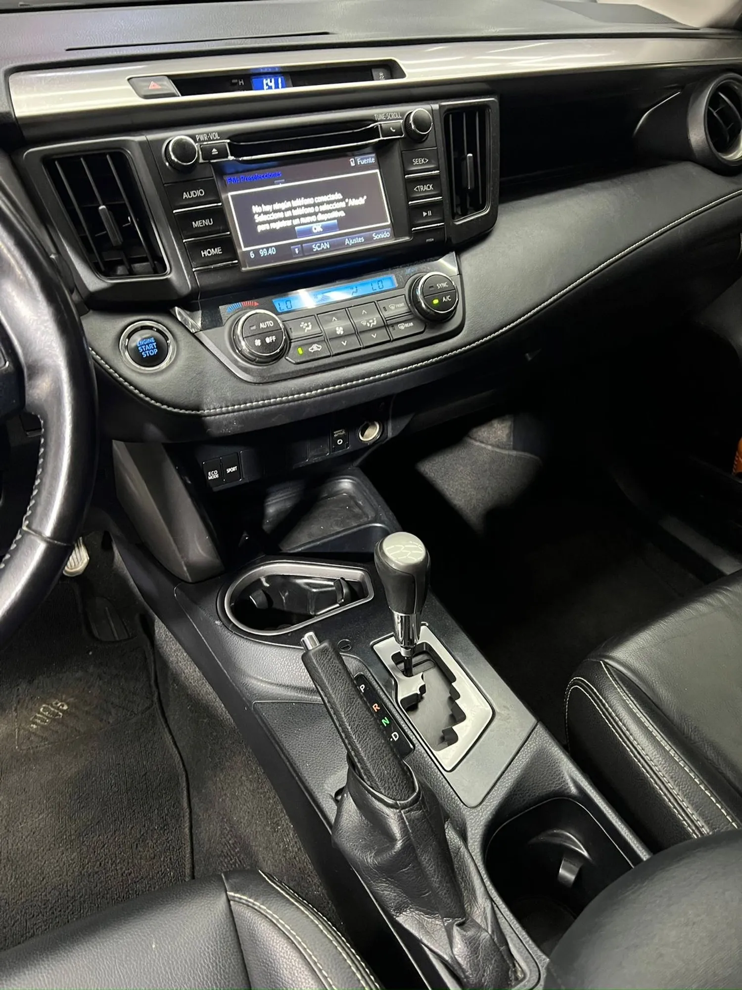 Toyota rav4 street 2016