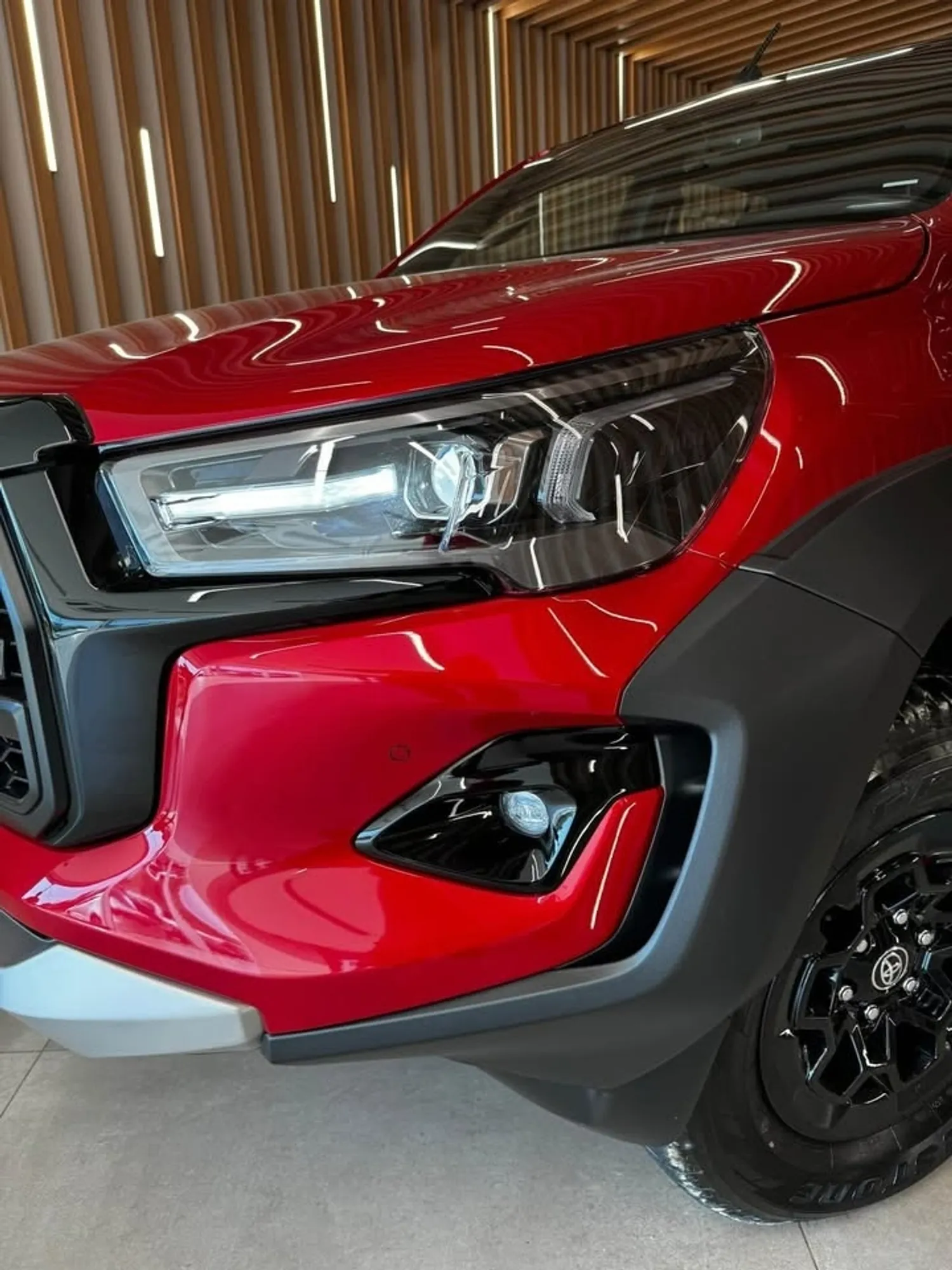 Toyota Hilux GR Sport 4X4 DIESEL AT 0 KM DisToyota 