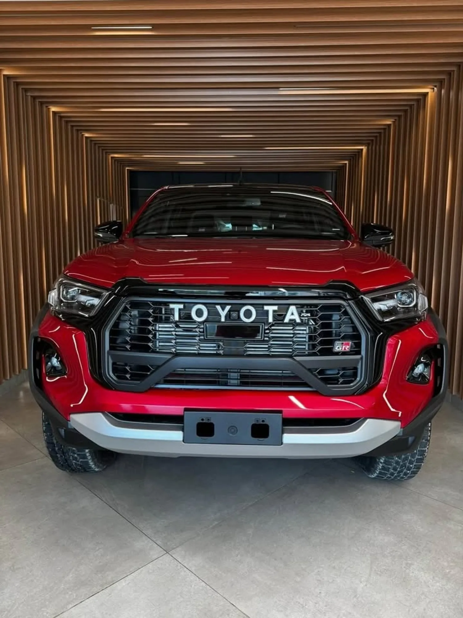 Toyota Hilux GR Sport 4X4 DIESEL AT 0 KM DisToyota 