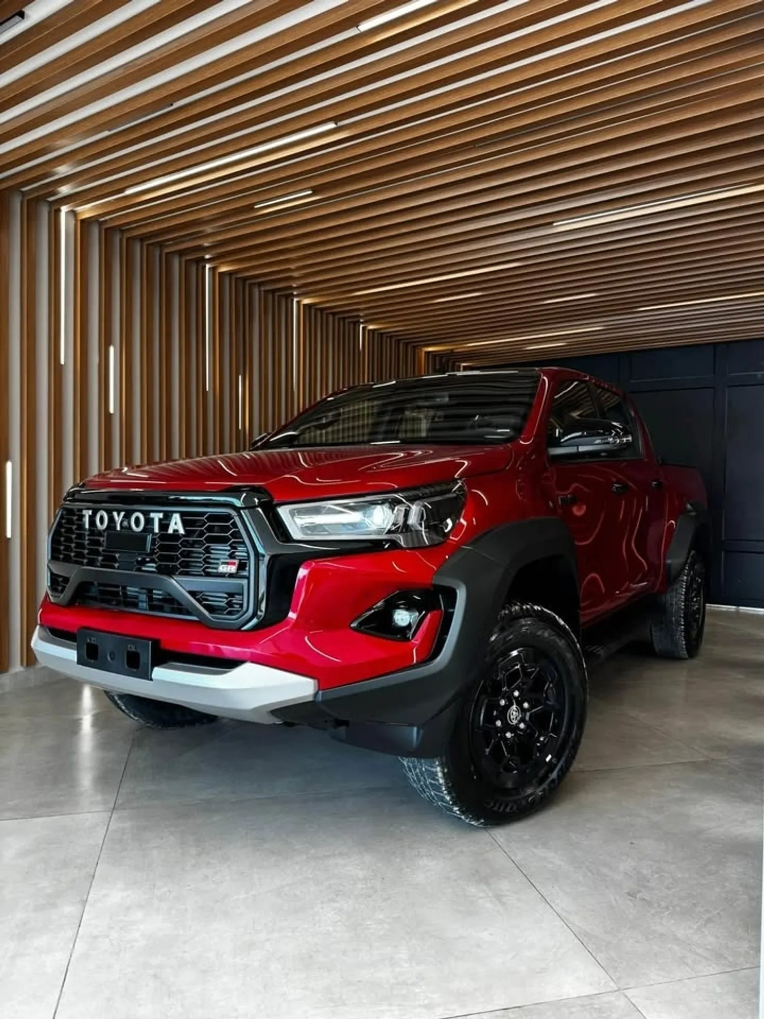 Toyota Hilux GR Sport 4X4 DIESEL AT 0 KM DisToyota 