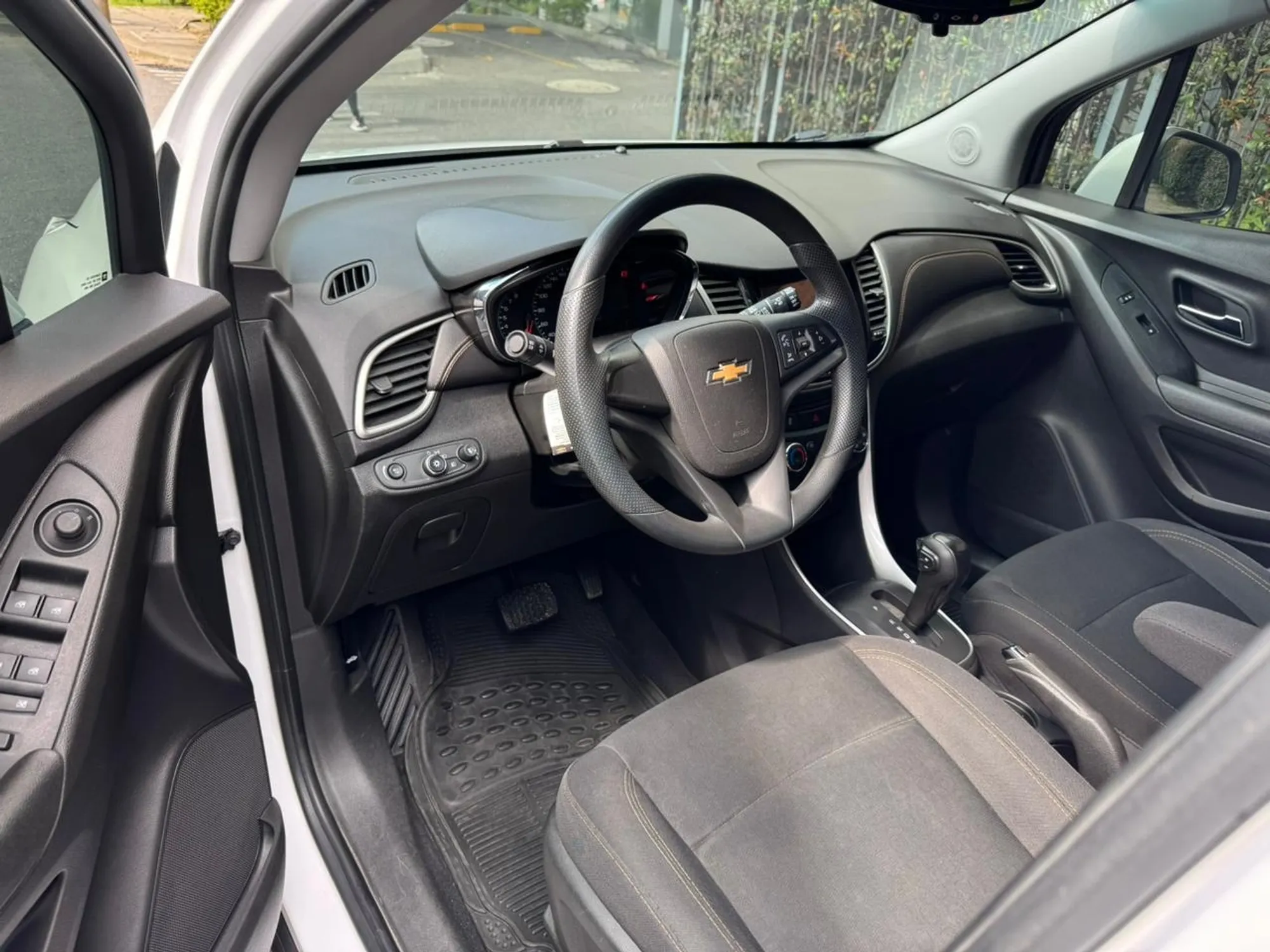 chevrolet tracker lt 1.8cc automatica 
