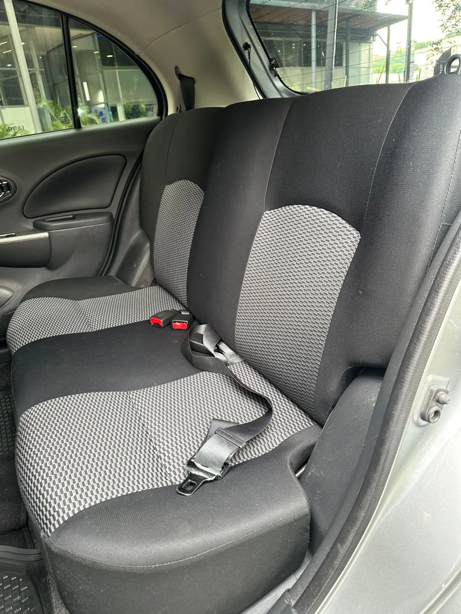 Nissan March 2016