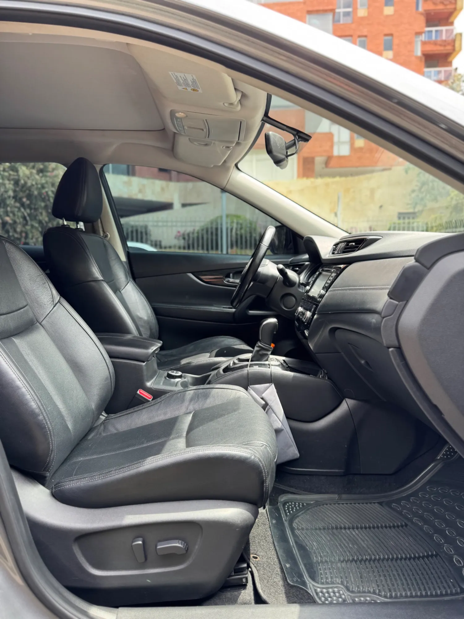 Nissan Xtrail Exclusive 2021 AT