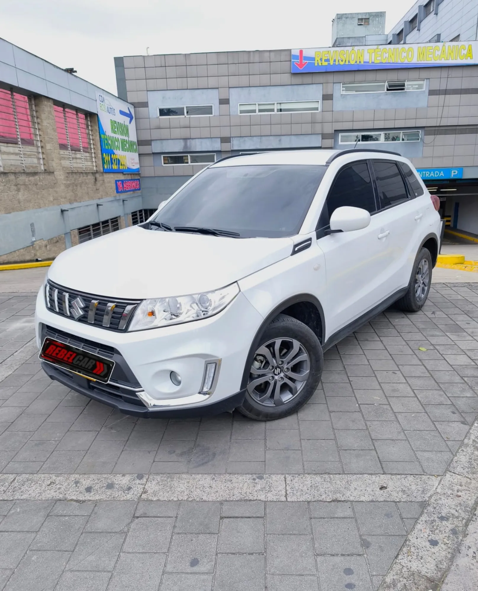 SUZUKI VITARA GL 2023 MT 1600CC 2AB ABS 4X2 AA  