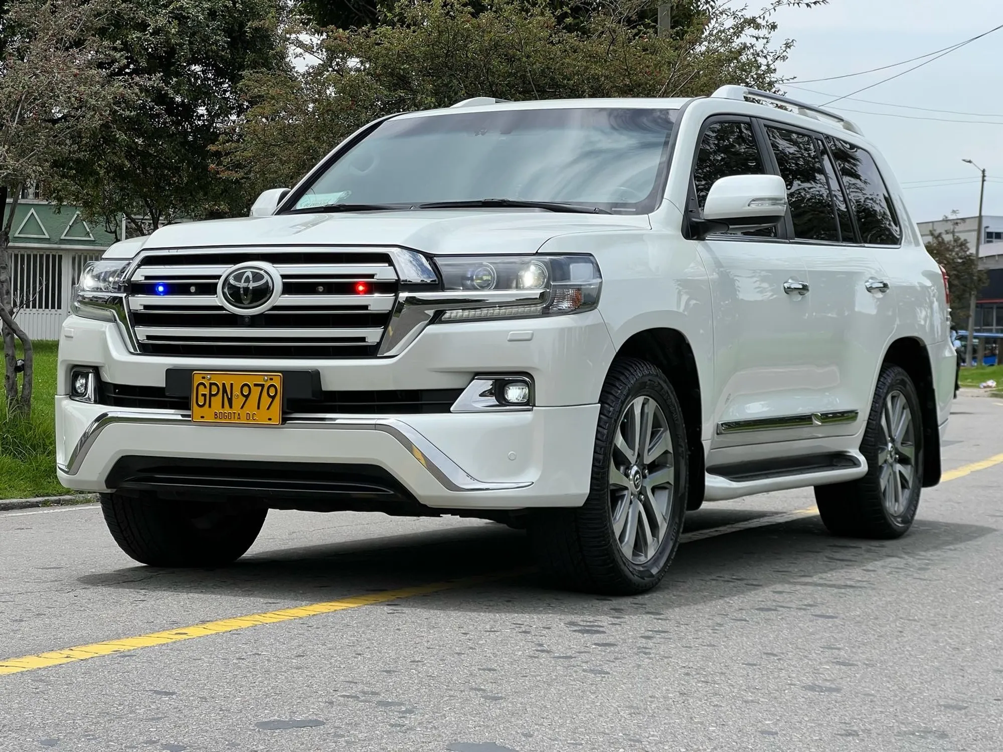 Toyota LC200 Sahara Diesel EXCALIBUR 