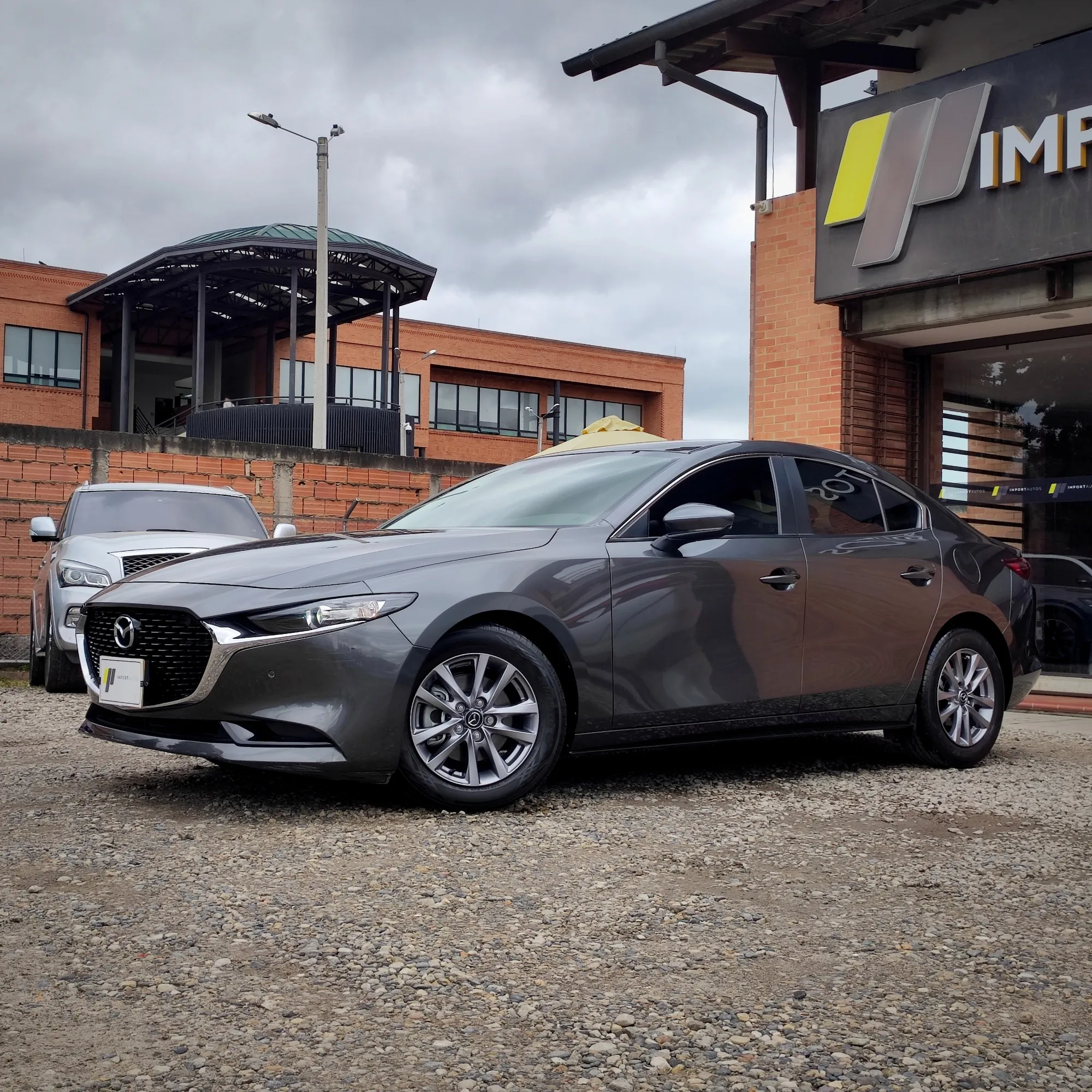 Mazda 3 Touring Hibrido 2023