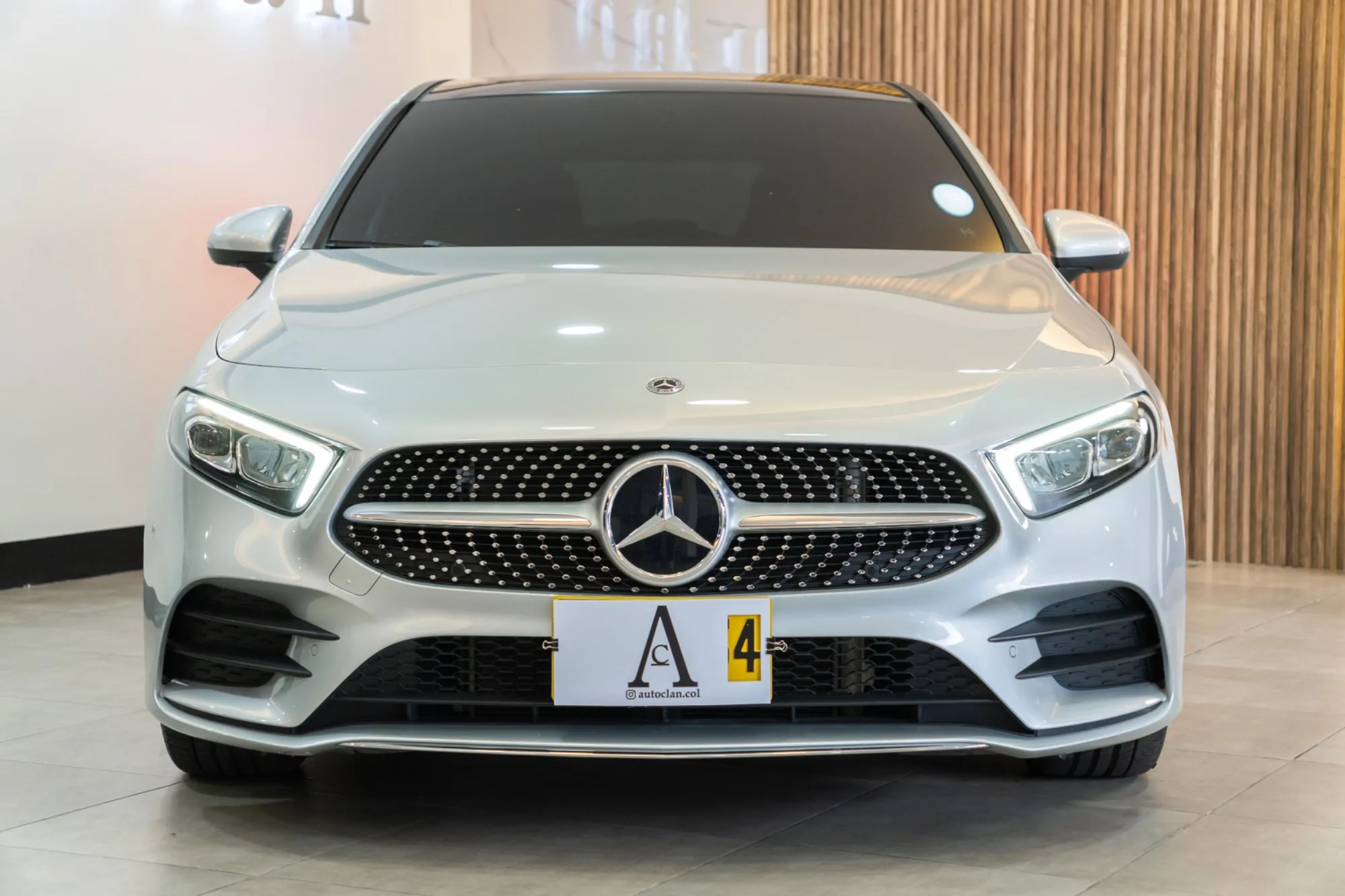 MERCEDES BENZ A200