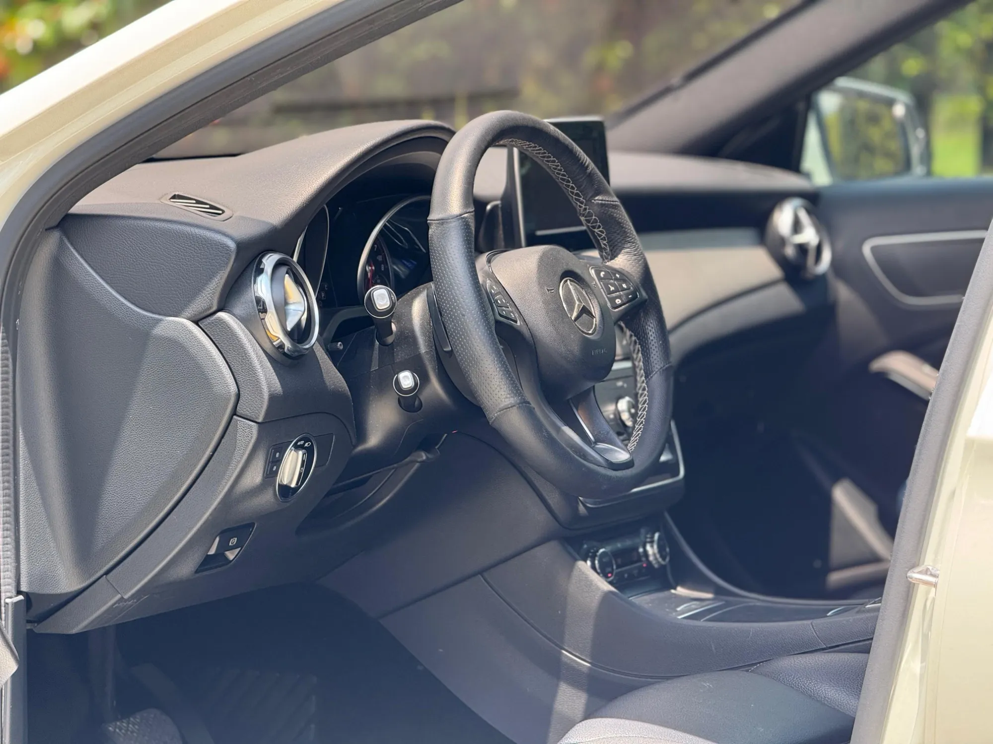 MERCEDES BENZ GLA 200 2018