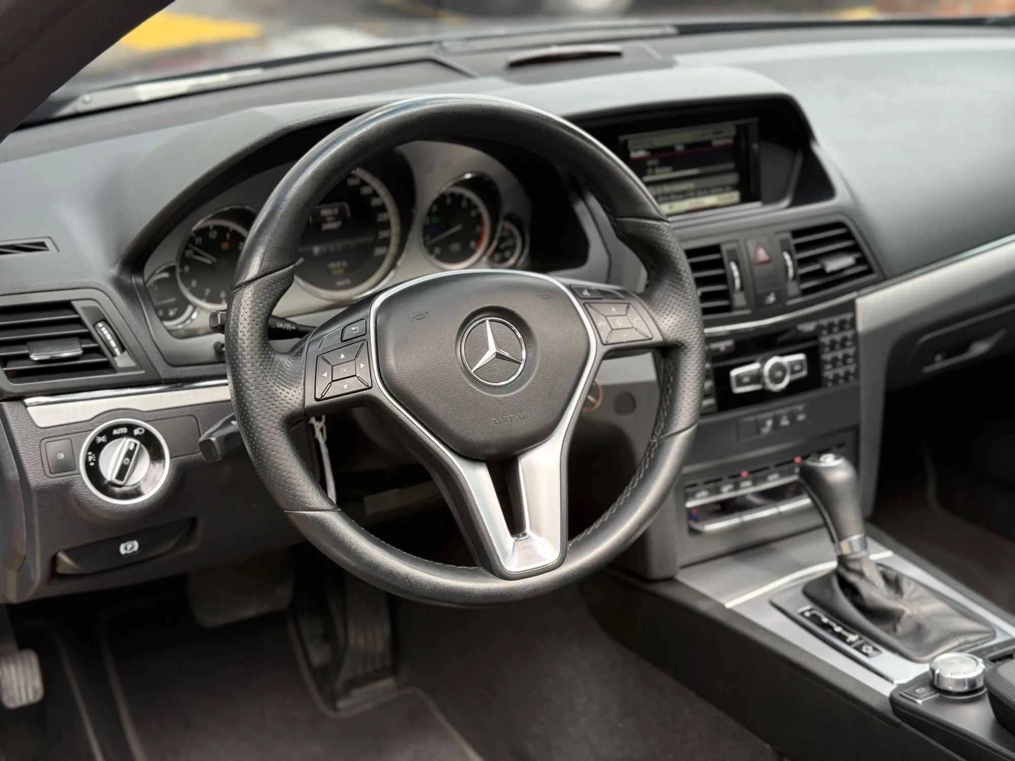 Mercedes Benz E200 Cabriolet 2013 34.000 KMS