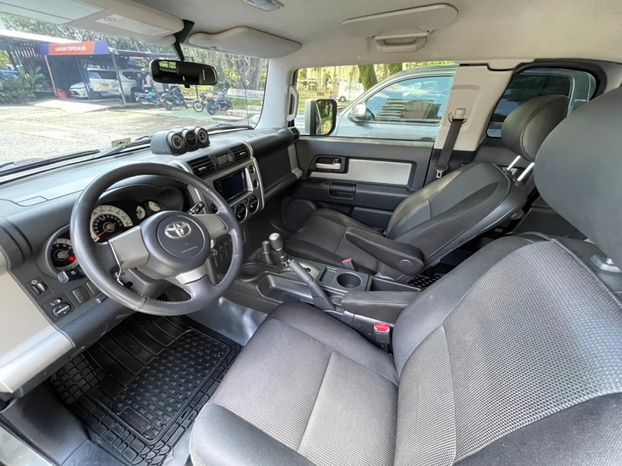 Toyota Fj Cruiser 2011