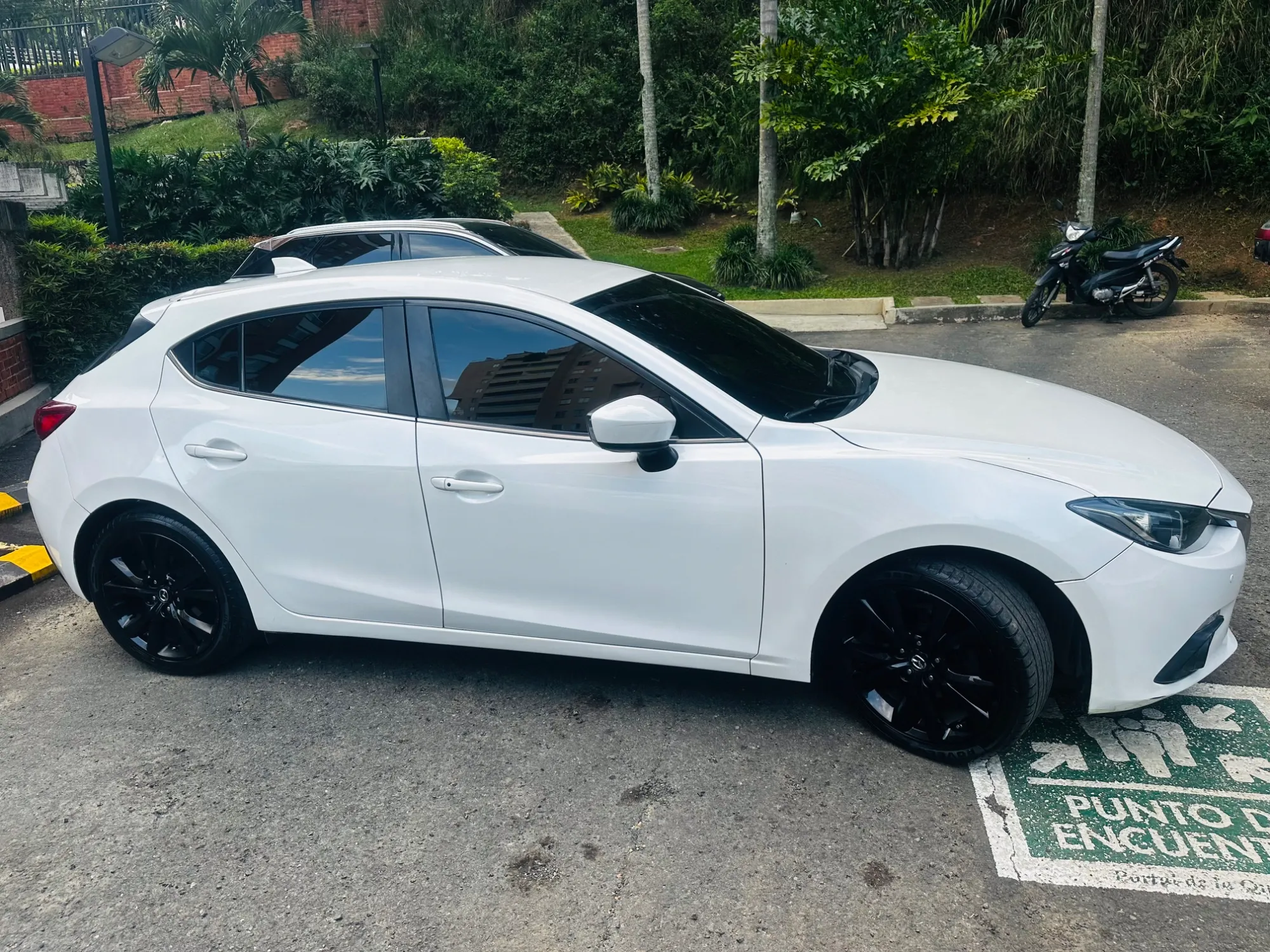 Mazda 3 Sport Touring 2016