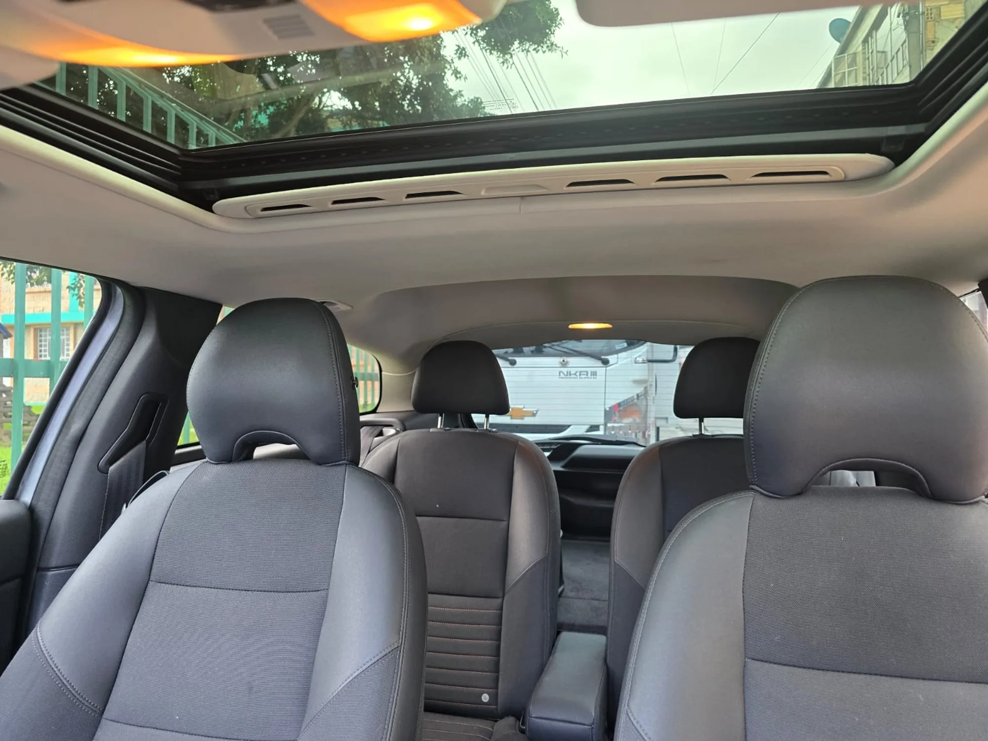 Volvo C30 2013  Diseo seguridad y rendimiento en un solo vehculo 