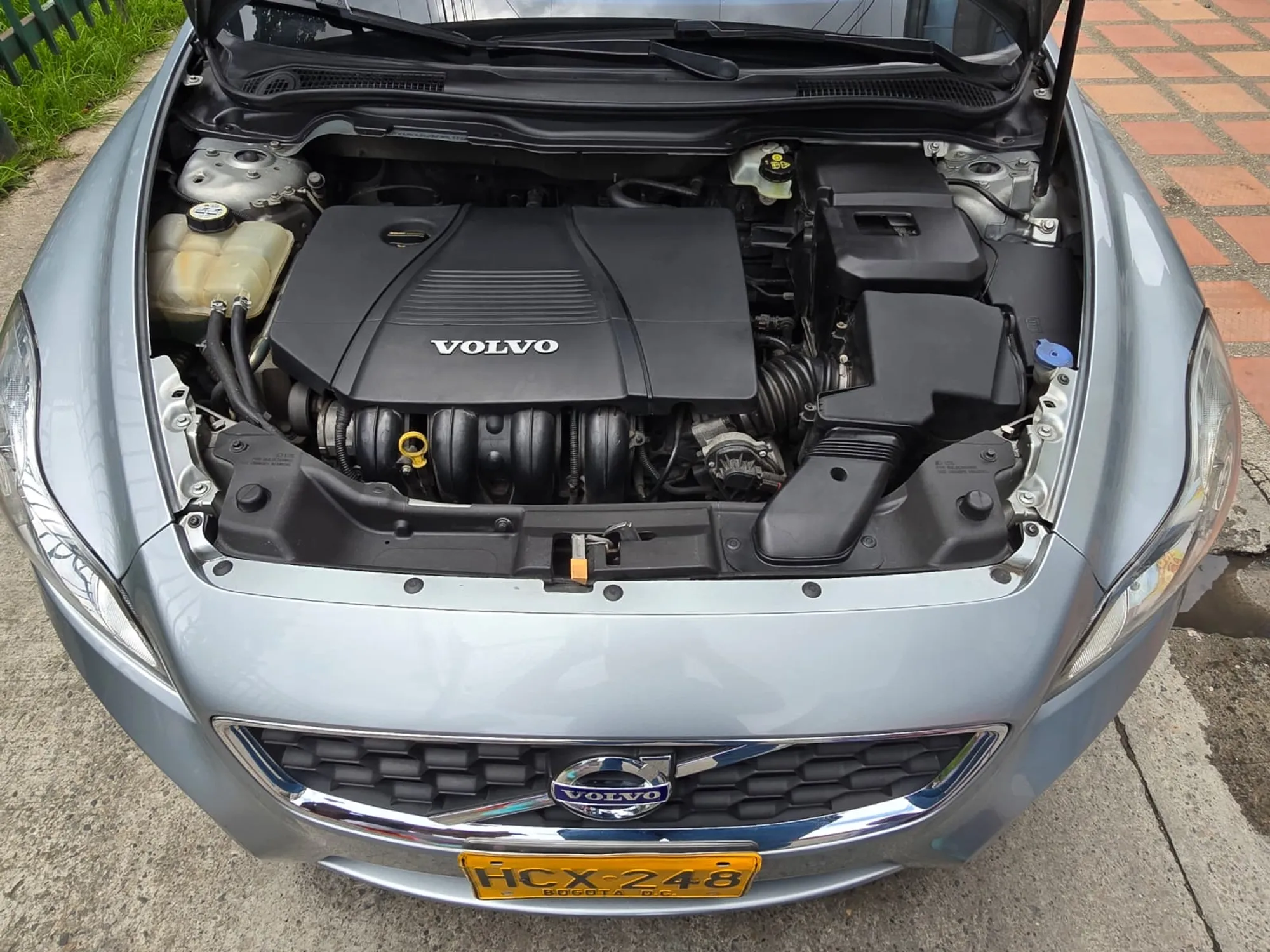 Volvo C30 2013  Diseo seguridad y rendimiento en un solo vehculo 