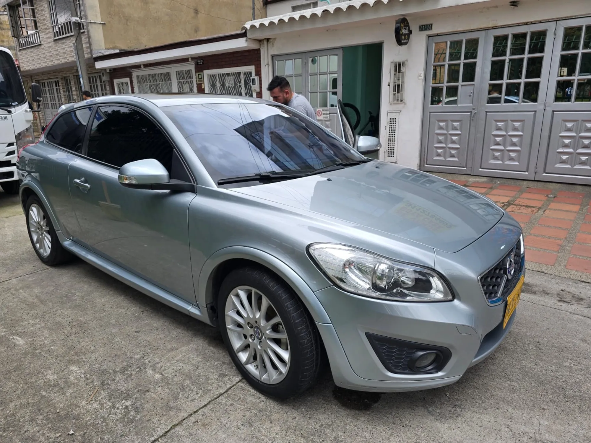 Volvo C30 2013  Diseo seguridad y rendimiento en un solo vehculo 