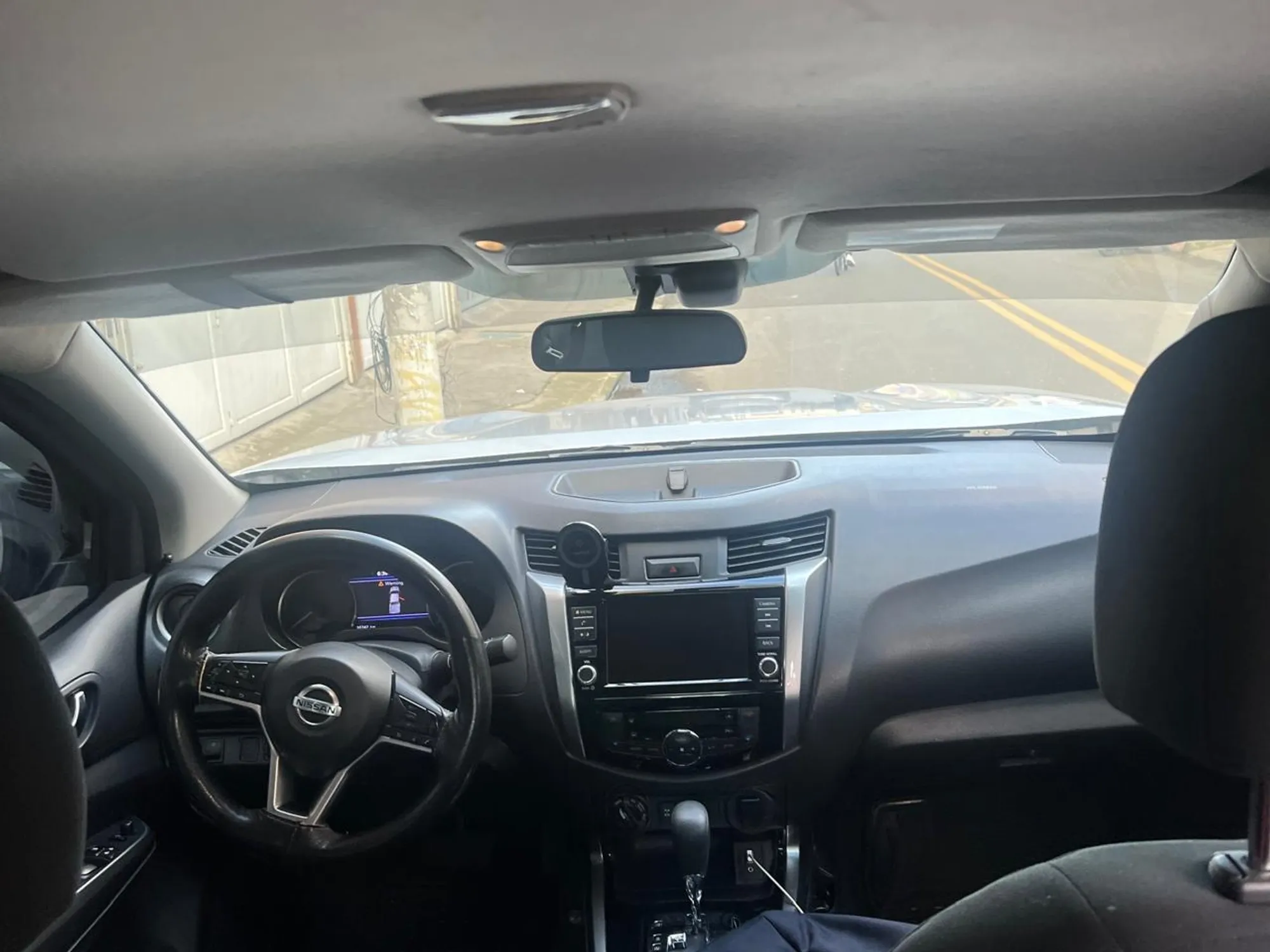 Nissan Frontier 2.5 XE 2022  Potencia resistencia y tecnologa