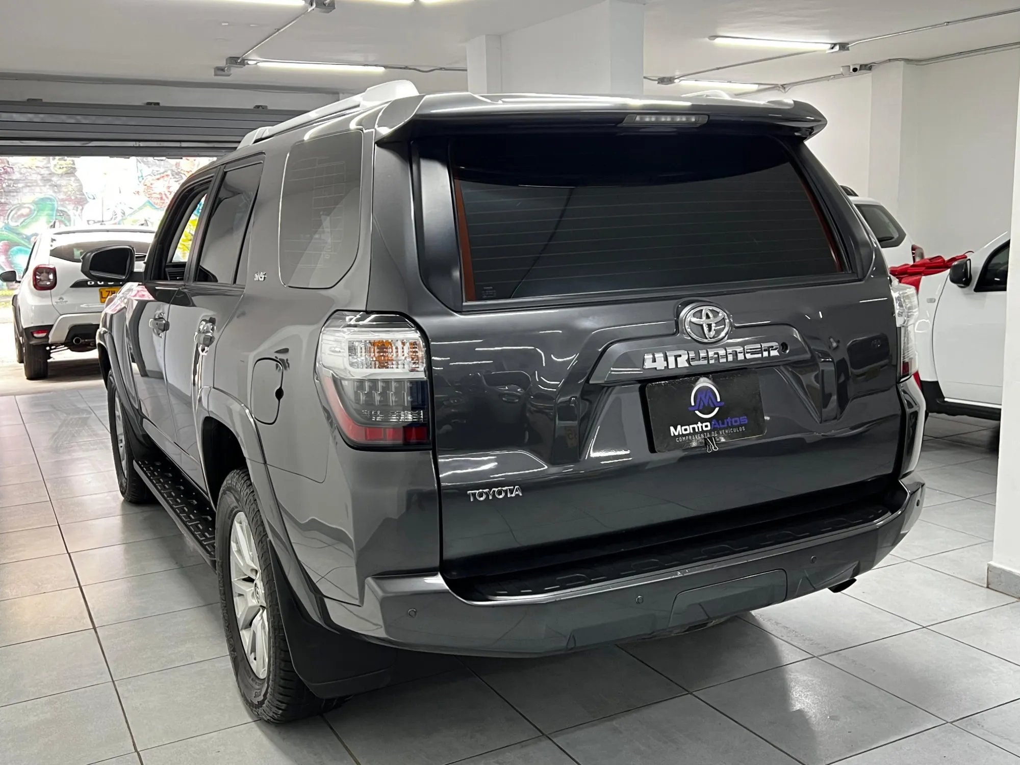 Toyota 4runner SR5