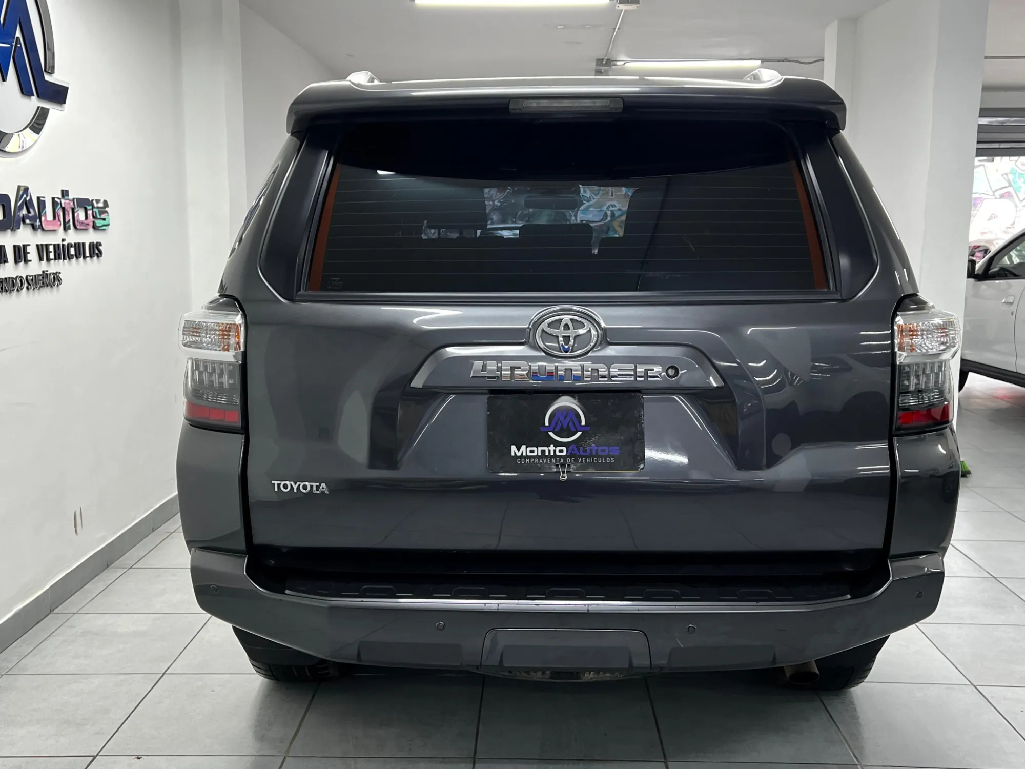 Toyota 4runner SR5
