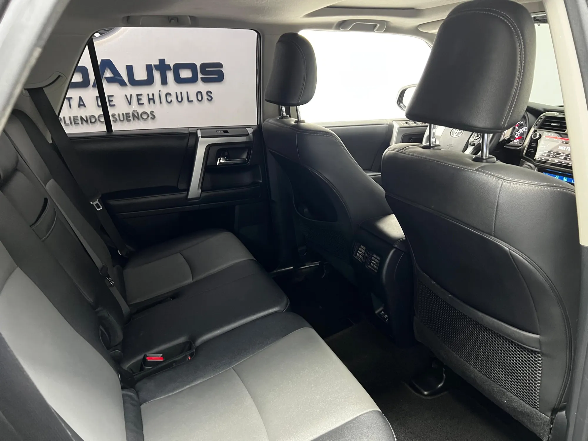 Toyota 4runner SR5