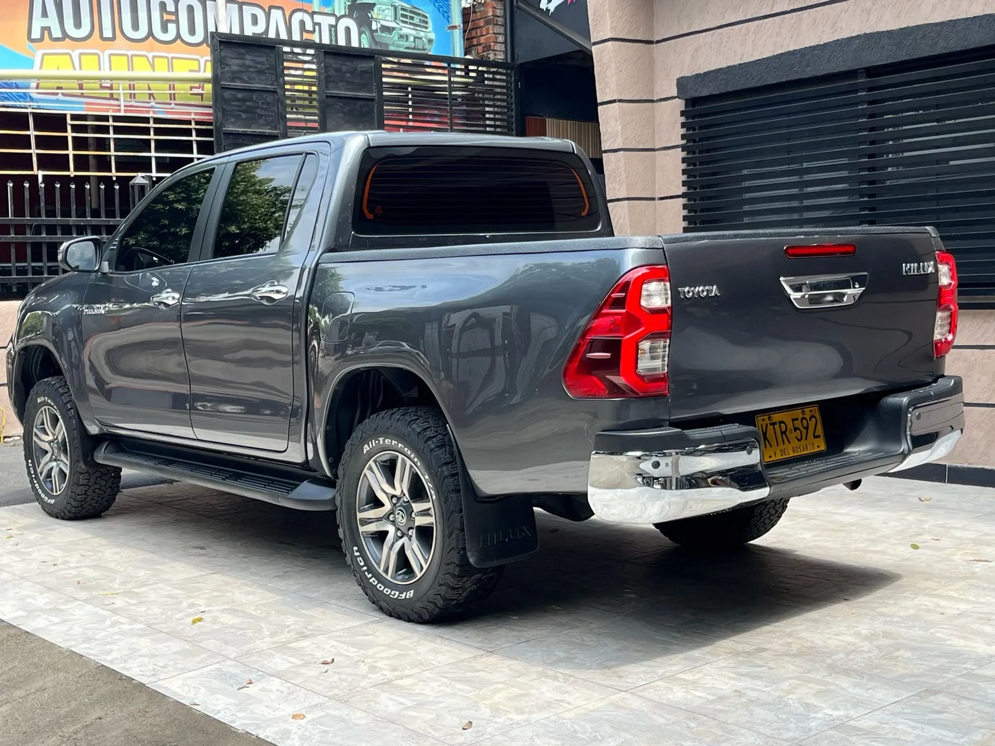 TOYOTA HILUX SRV 2.4 DIESEL AUTOMATICA 2022