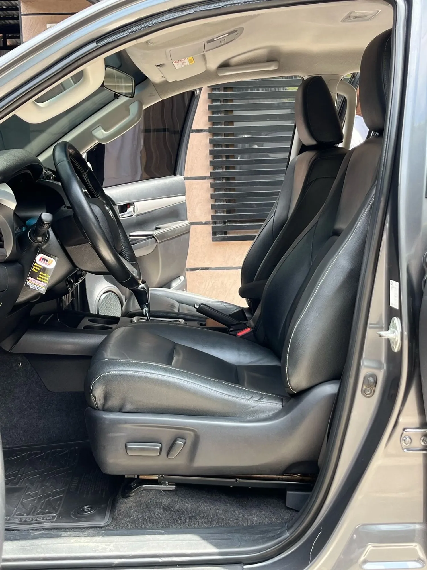 TOYOTA HILUX SRV 2.4 DIESEL AUTOMATICA 2022