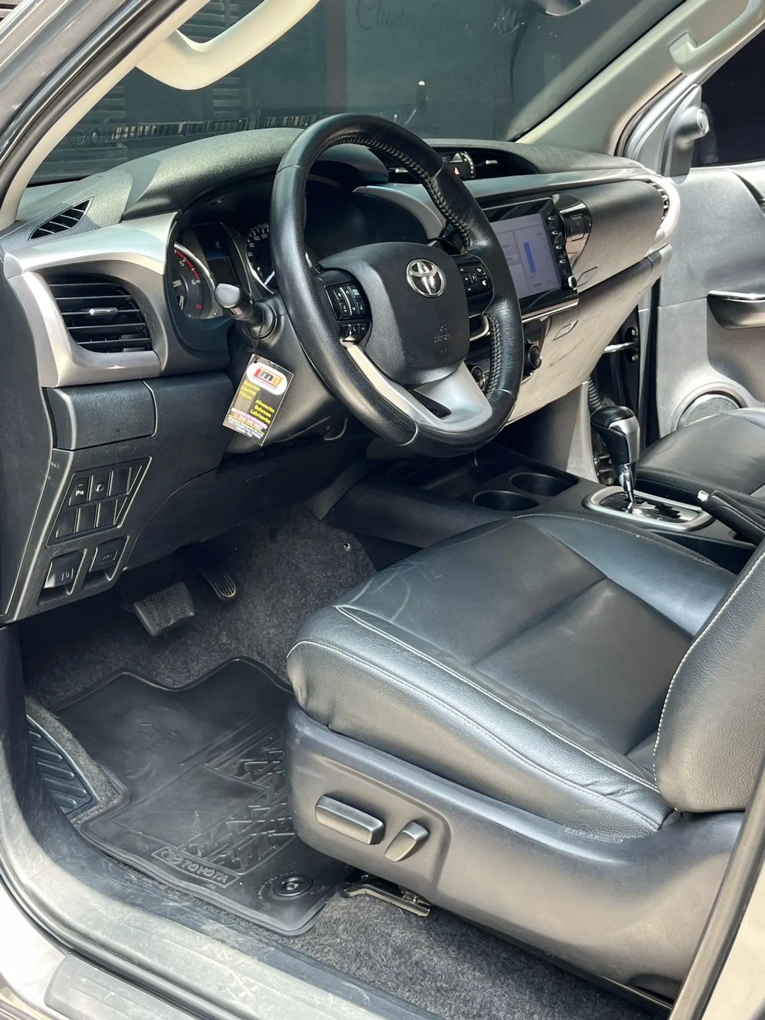TOYOTA HILUX SRV 2.4 DIESEL AUTOMATICA 2022