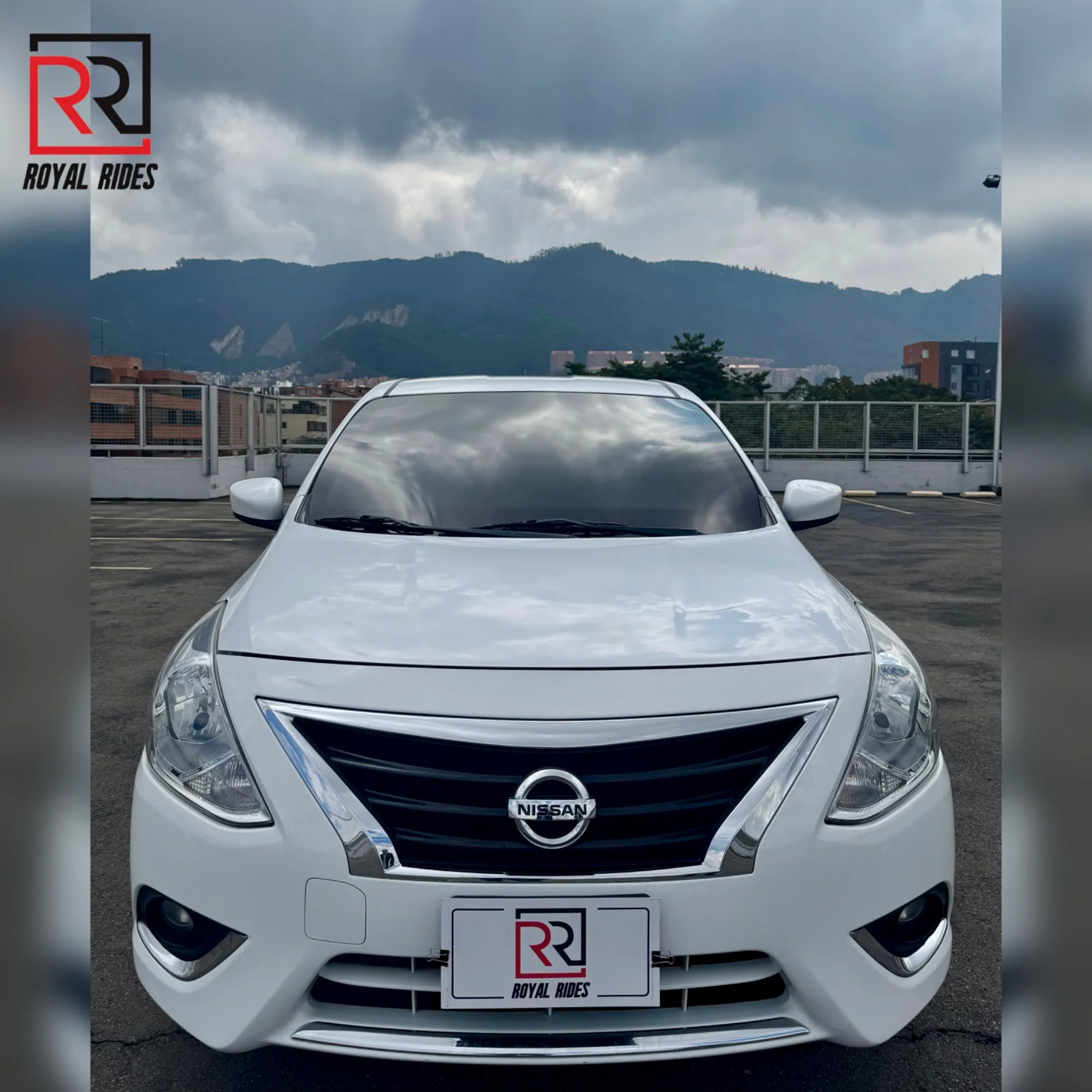 Nissan Versa Advance 