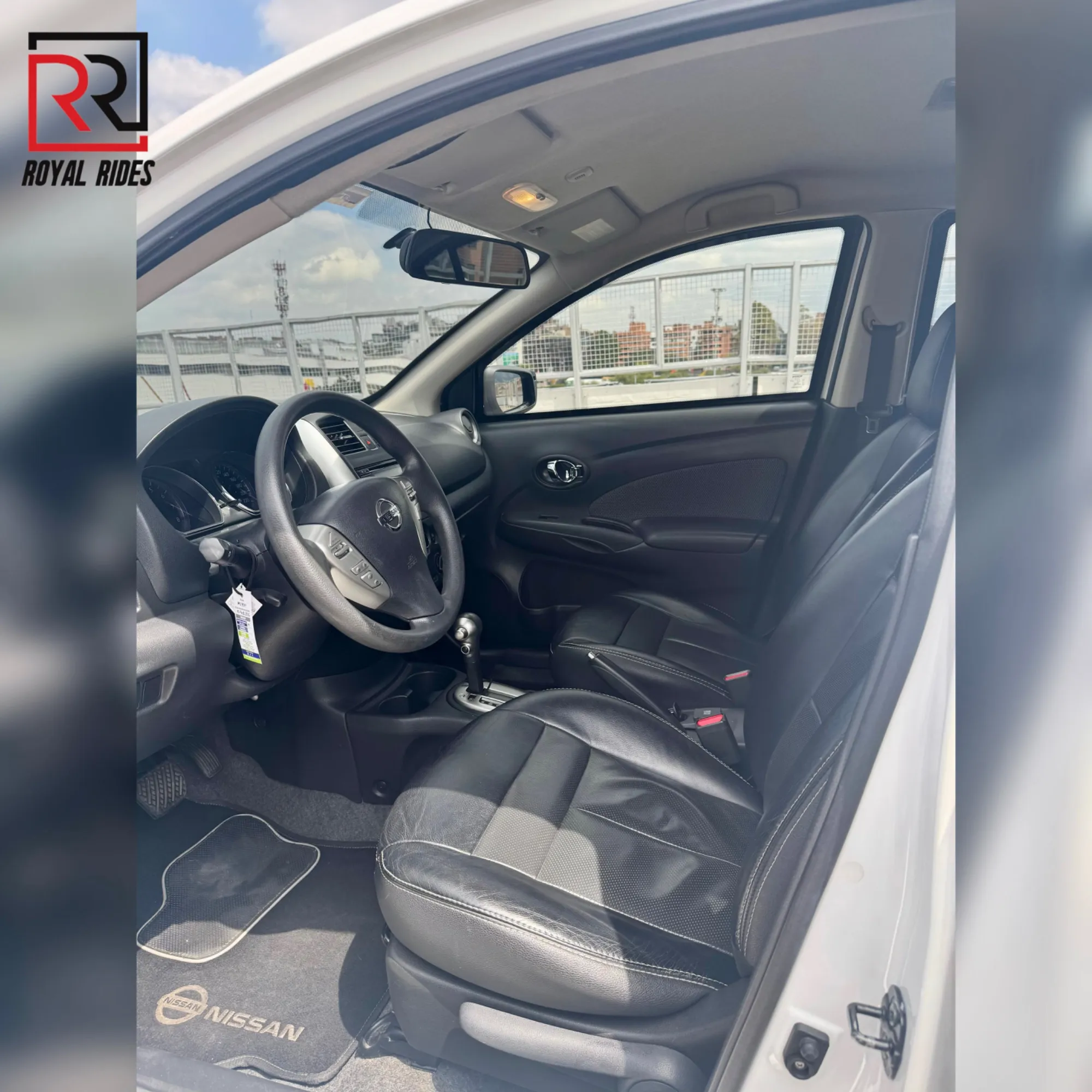 Nissan Versa Advance 