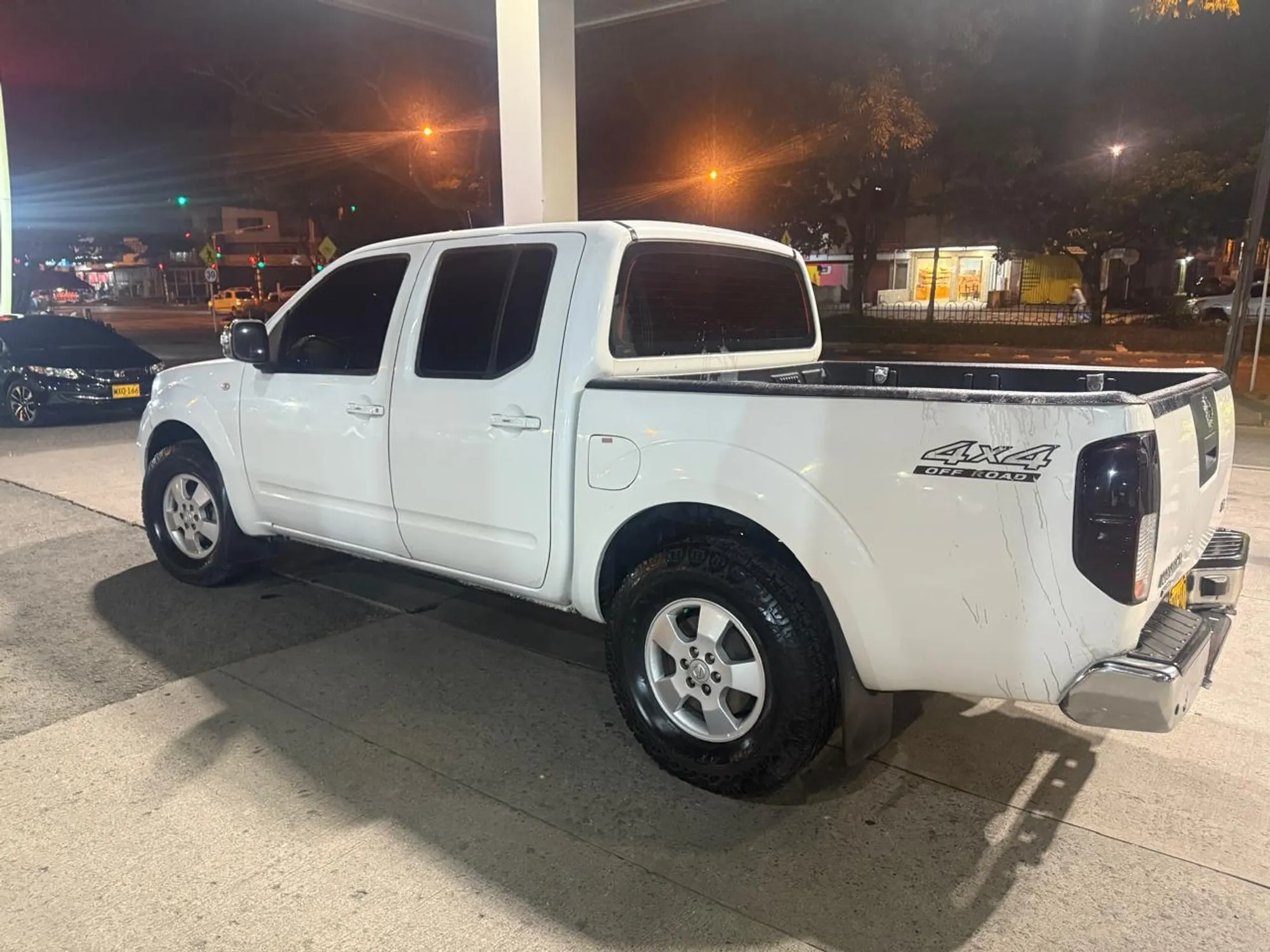 NISSAN NAVARA DIESEL 2.5 MID 2013