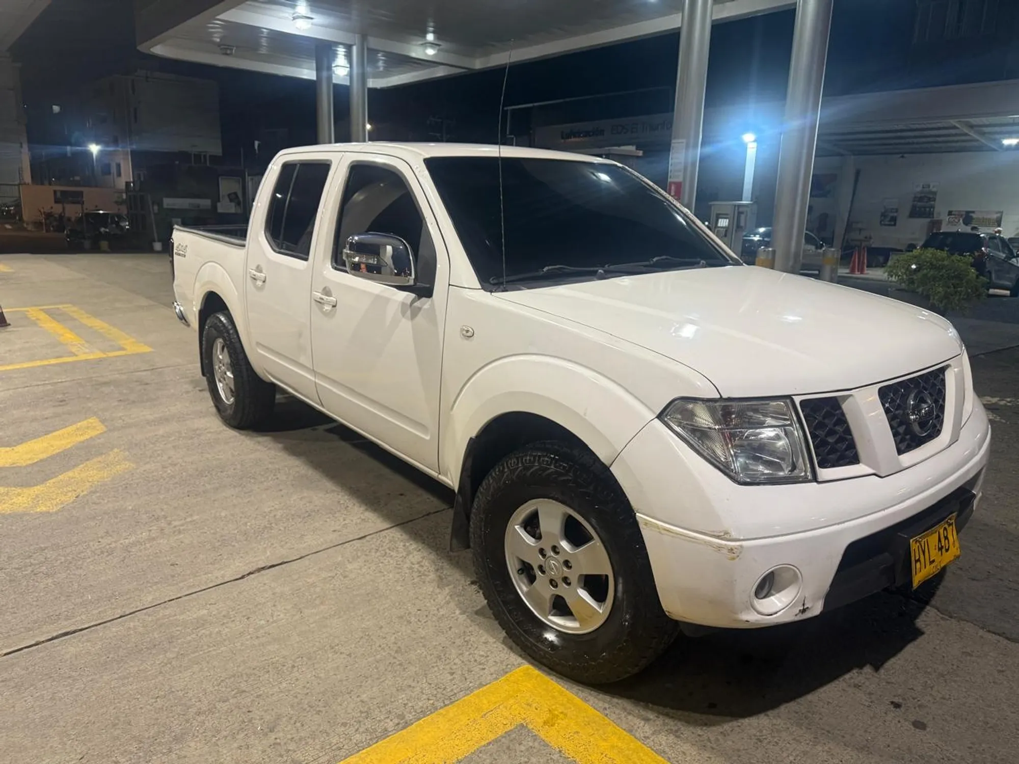 NISSAN NAVARA DIESEL 2.5 MID 2013