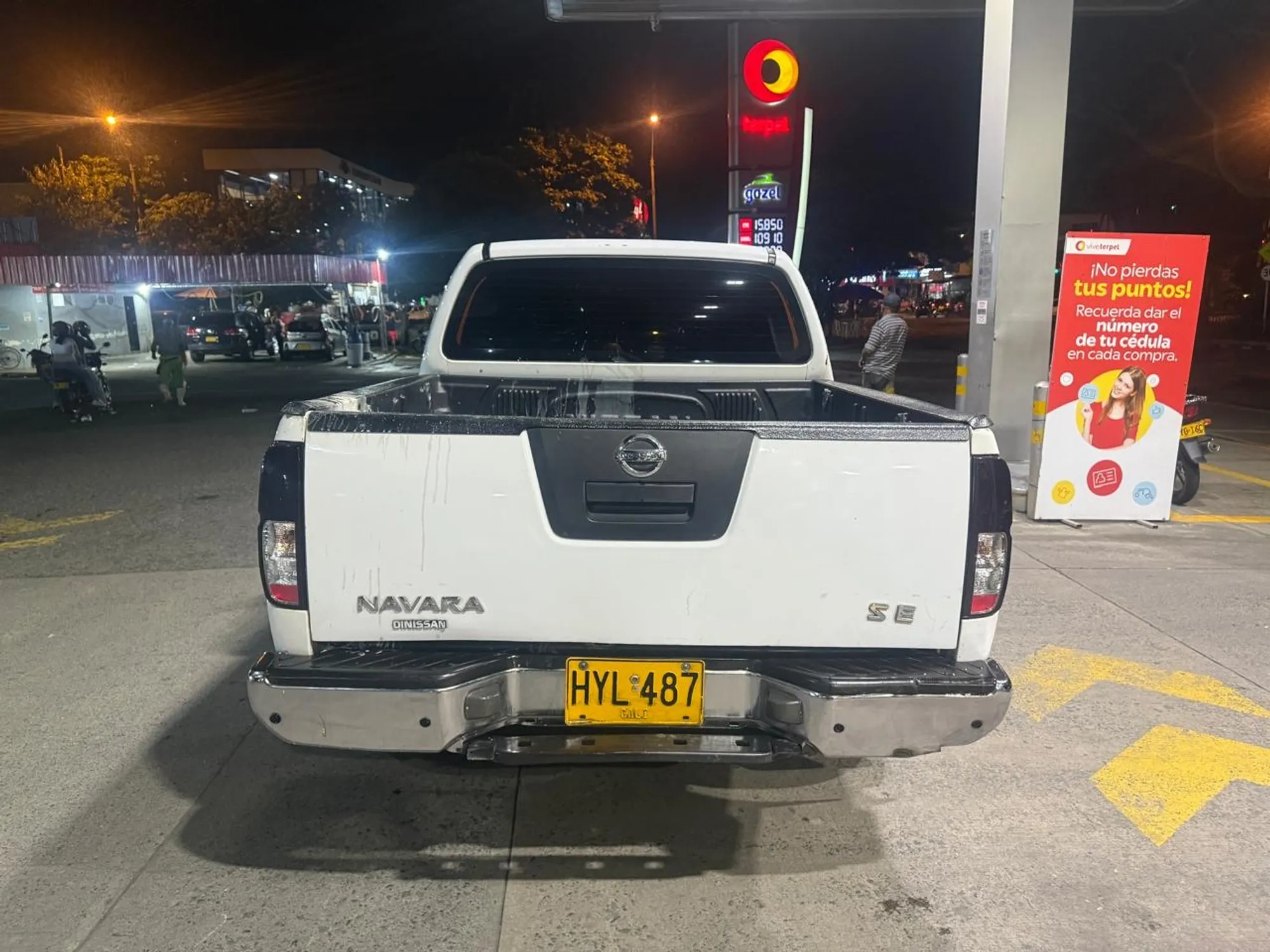 NISSAN NAVARA DIESEL 2.5 MID 2013