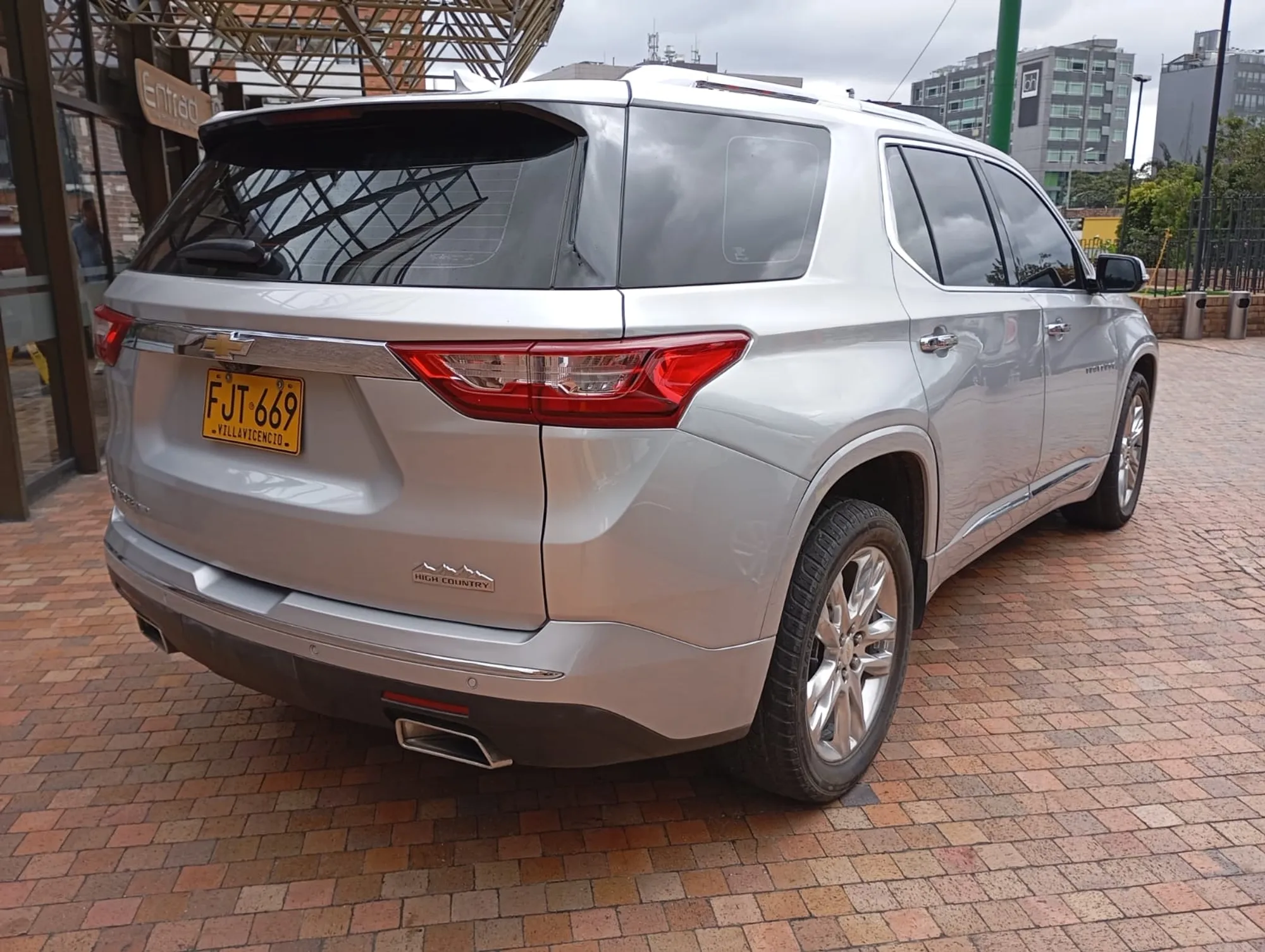 CHEVROLET TRAVERSE HIGH COUNTRY 3.6L AUT 4X4 7 PUESTOS 