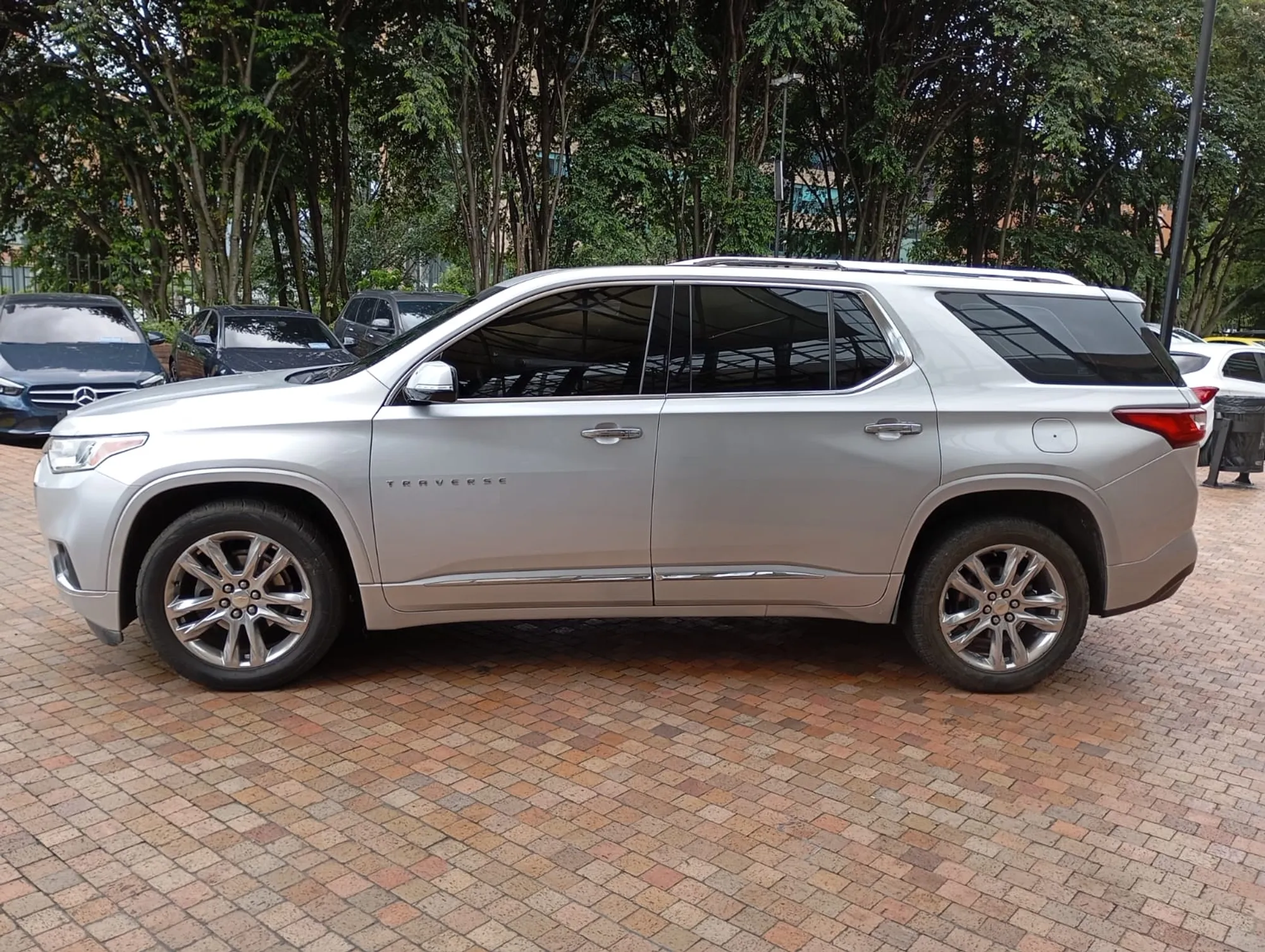 CHEVROLET TRAVERSE HIGH COUNTRY 3.6L AUT 4X4 7 PUESTOS 