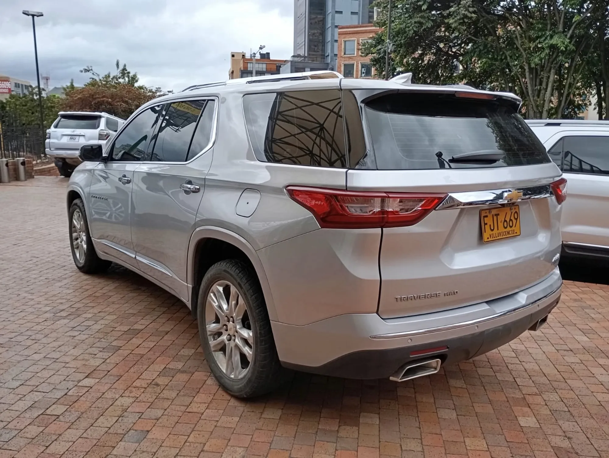 CHEVROLET TRAVERSE HIGH COUNTRY 3.6L AUT 4X4 7 PUESTOS 