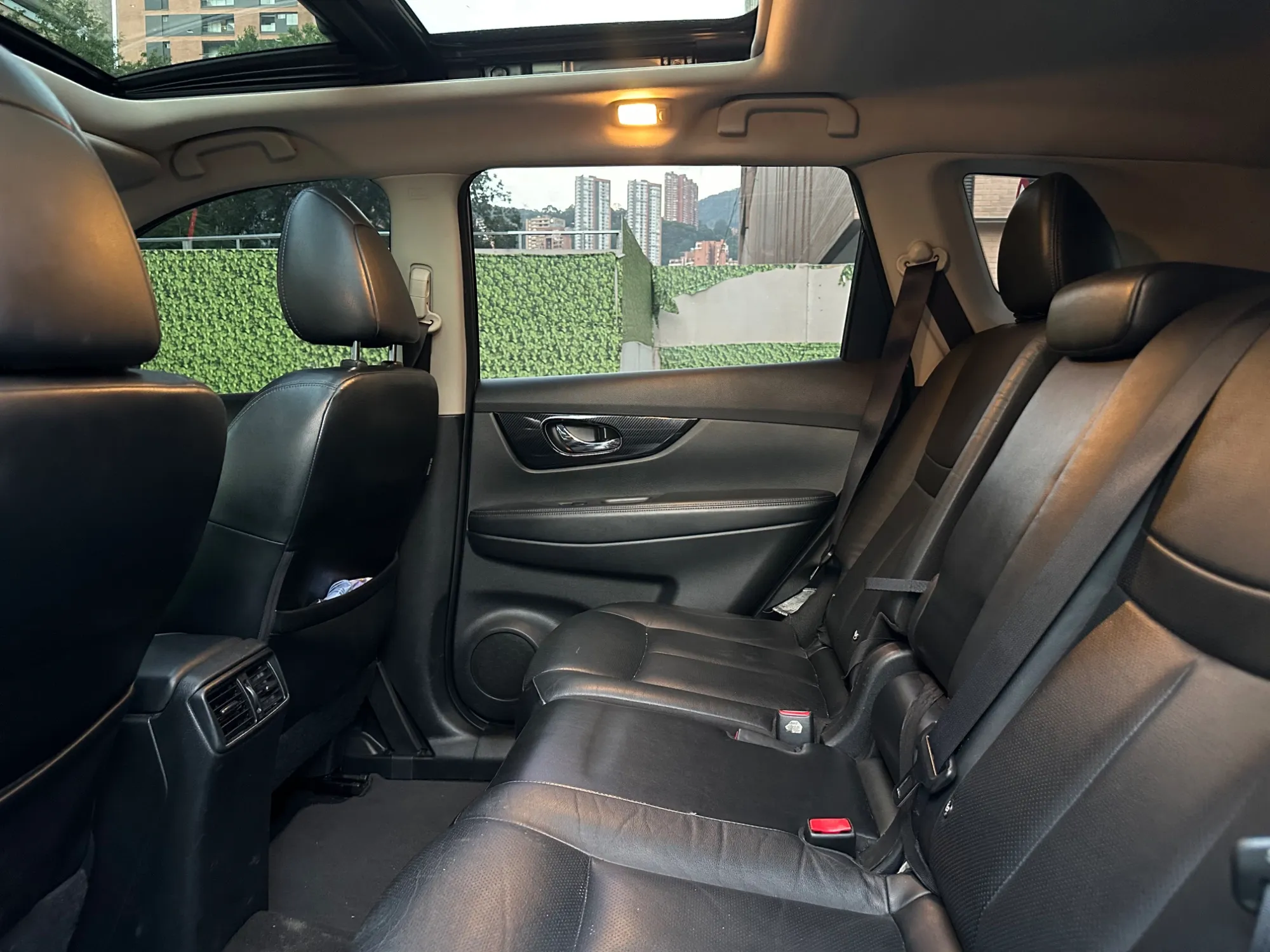 NISSAN XTRAIL EXCLUSIVE 2019