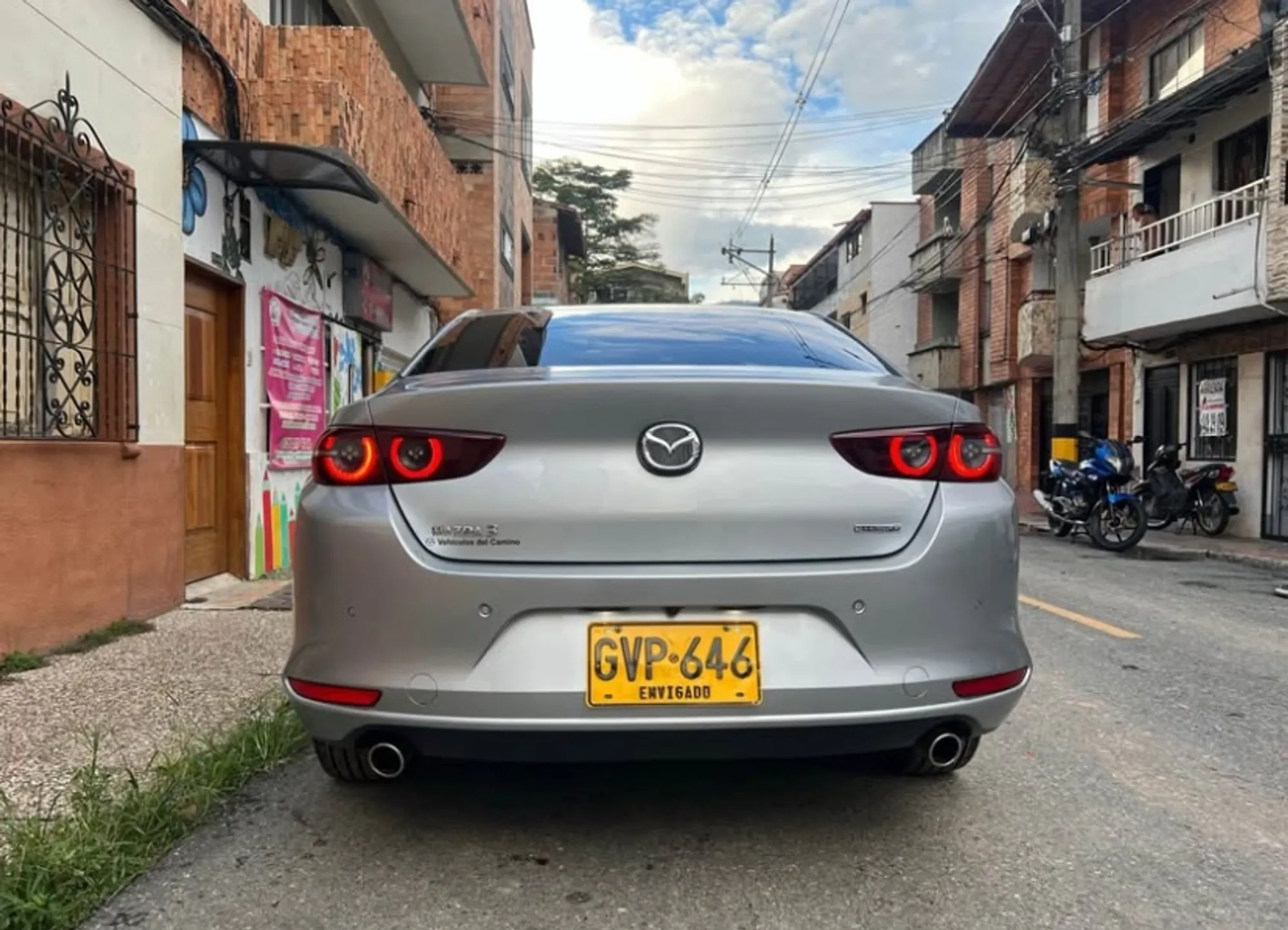 Vendo mazda 3 grand Touring lx 2020