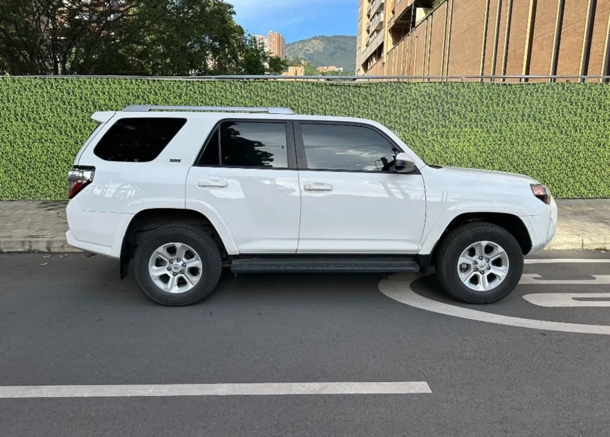 TOYOTA 4 Runner 2023 19.000 Kilometros 