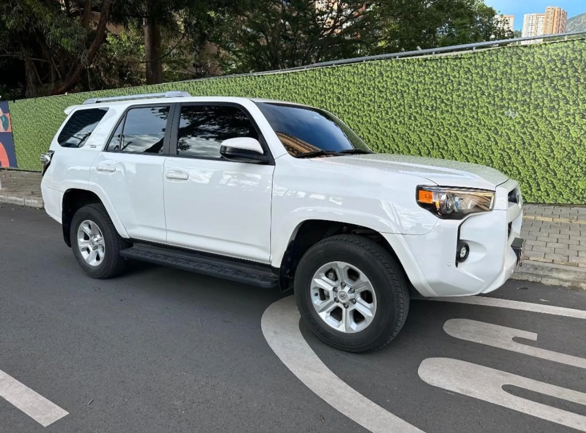 TOYOTA 4 Runner 2023 19.000 Kilometros 