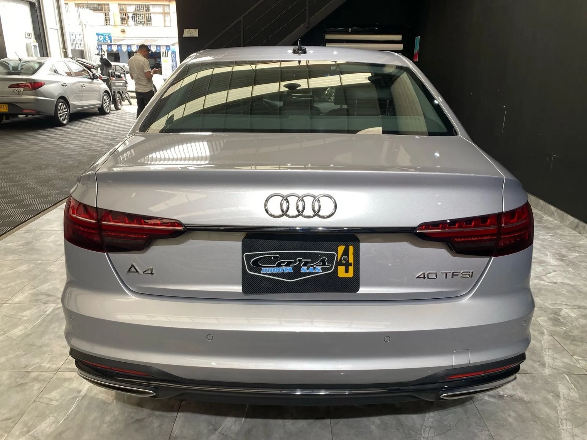 AUDI A4 40TFSI HIBRIDO