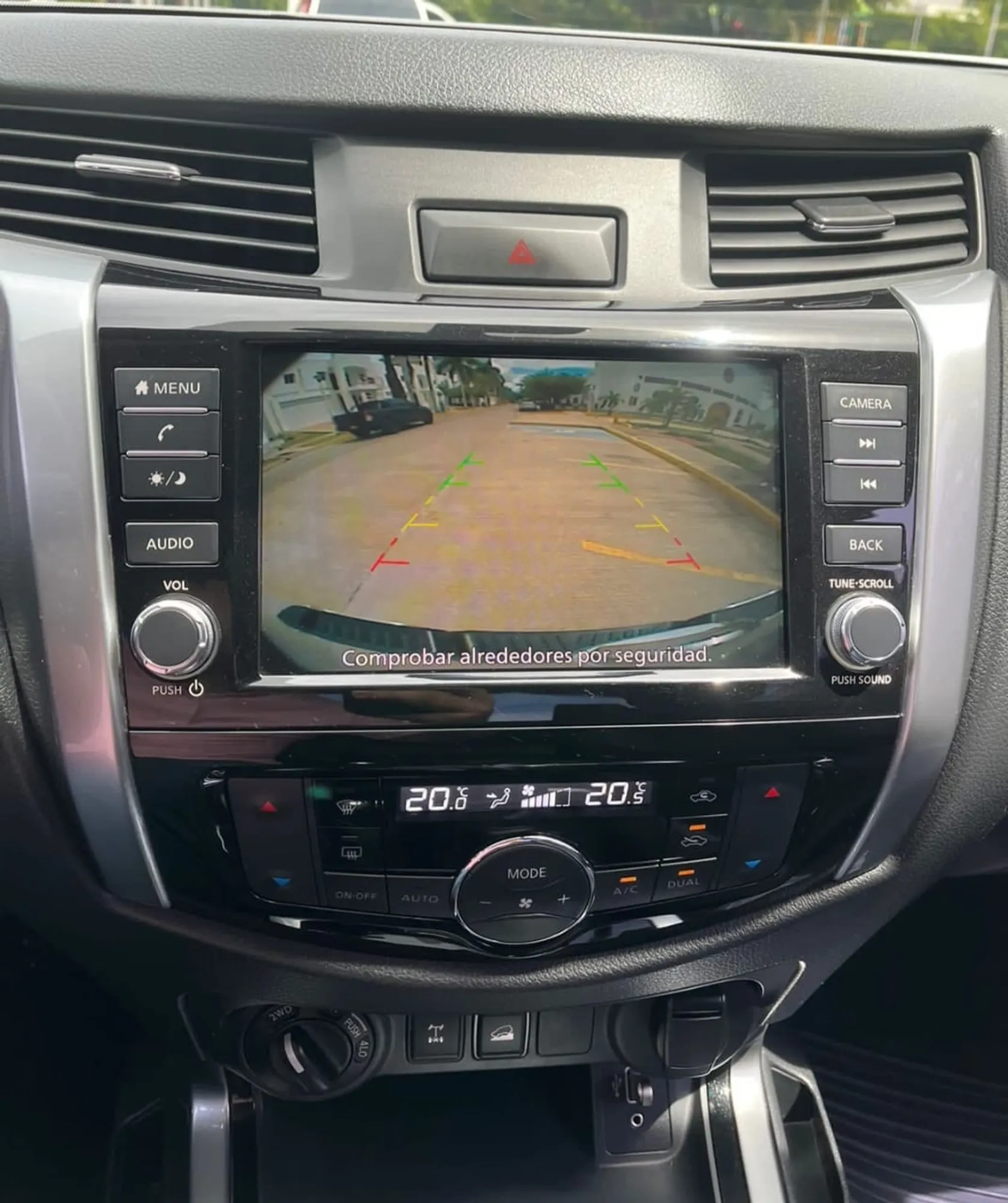 Nissan frontier xe 4x4 automtica 