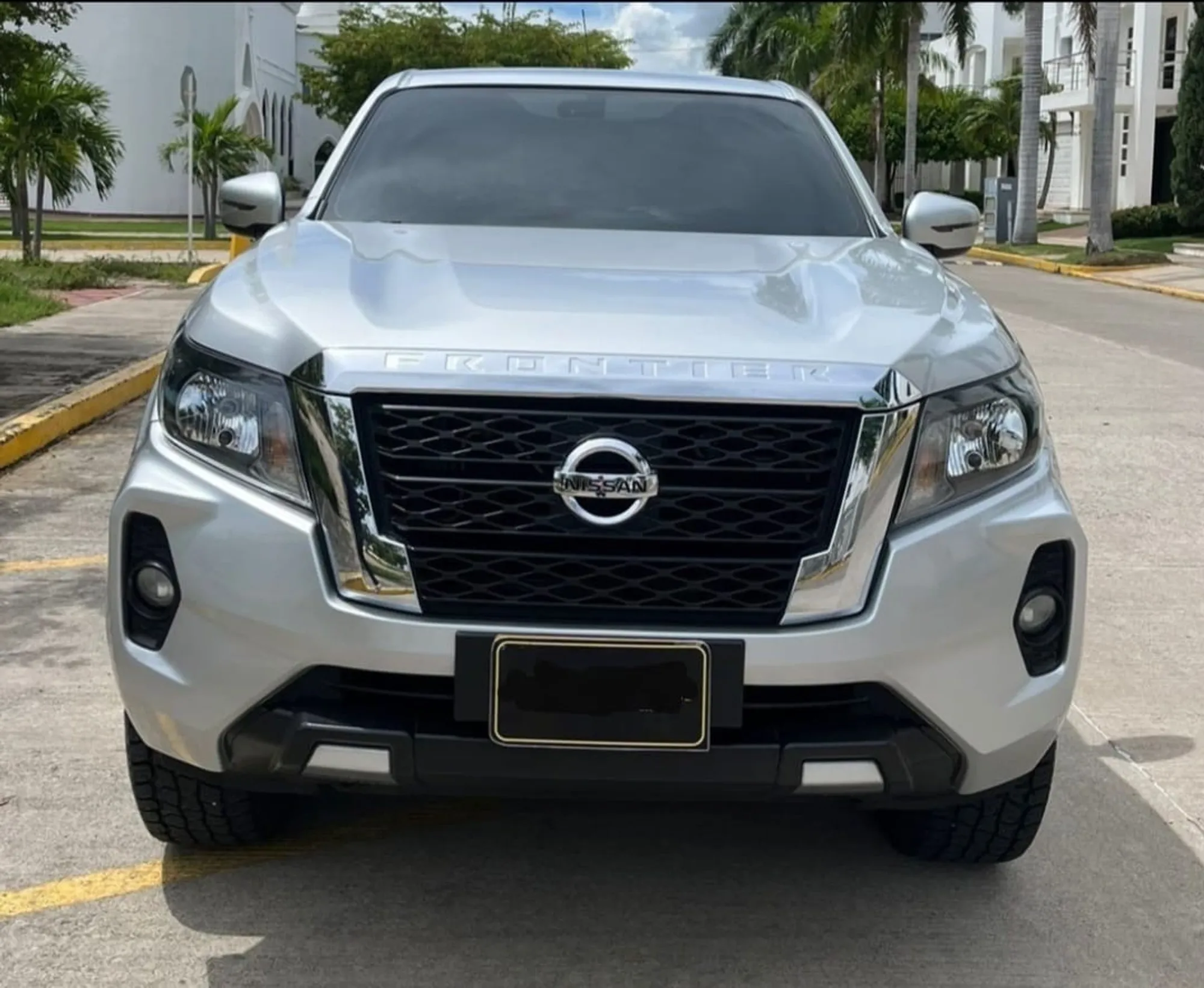 Nissan frontier xe 4x4 automtica 